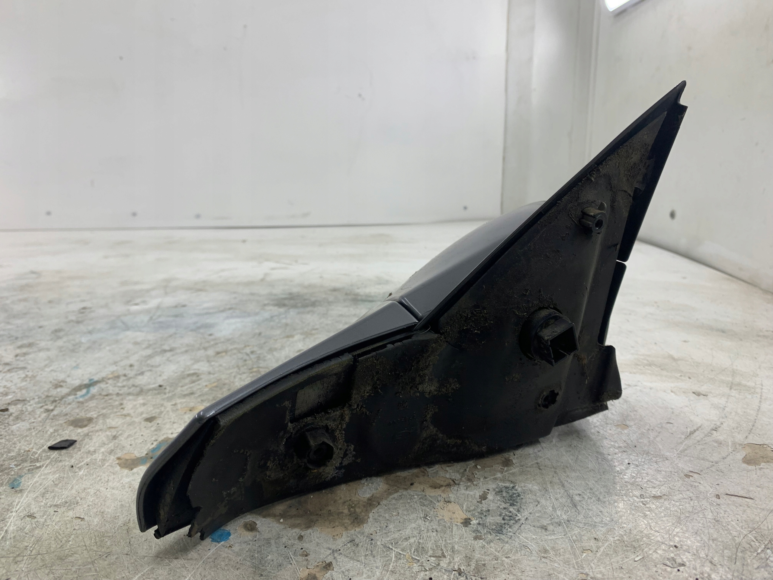 Dodatkowe zdjęcie używanej części: OPEL VECTRA B LIFT LUSTERKO PRAWE Z155 5 PIN