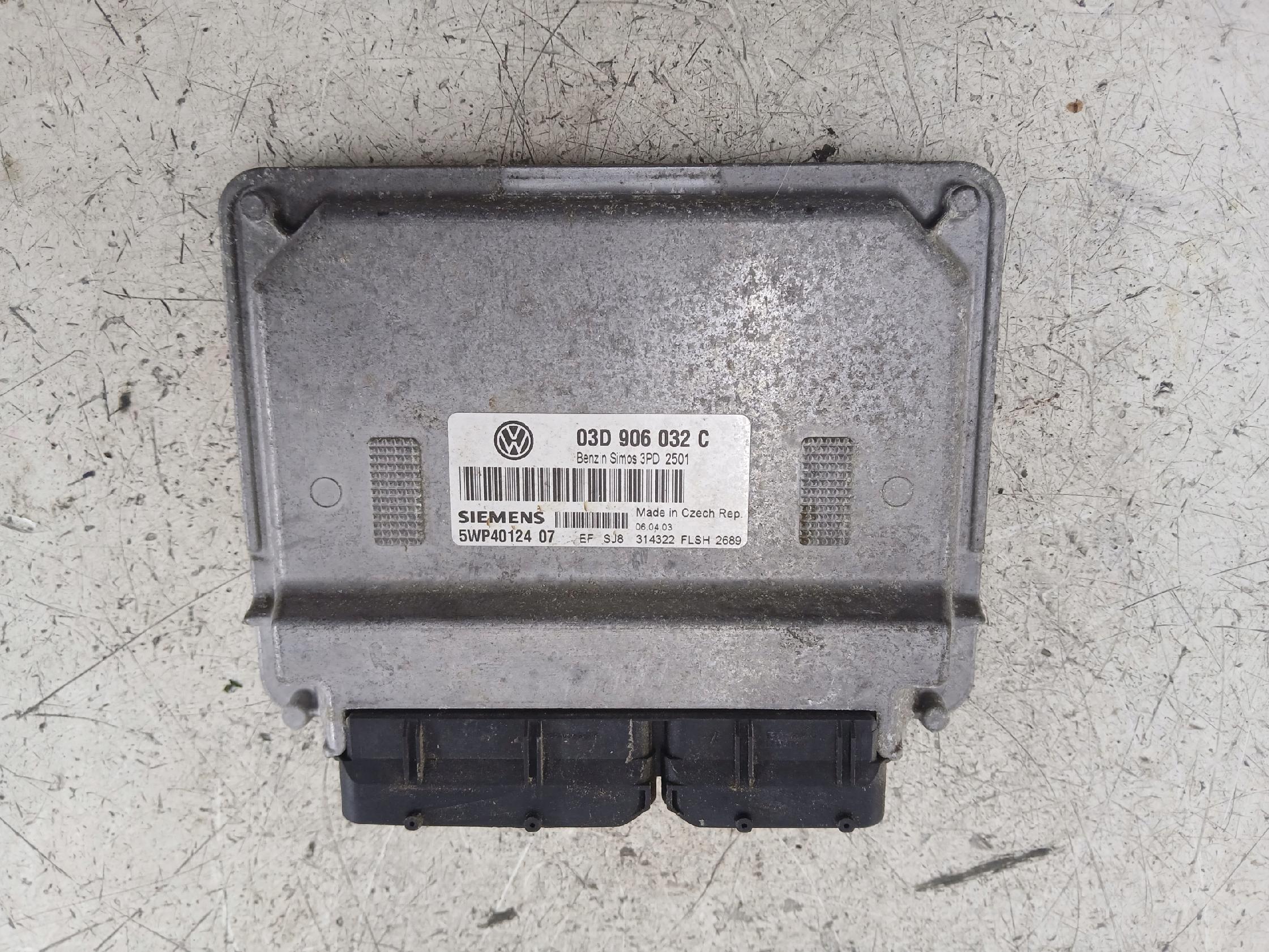 Dodatkowe zdjęcie używanej części: VW POLO 9N 1.2 STEROWNIK SILNIKA 03D906032C