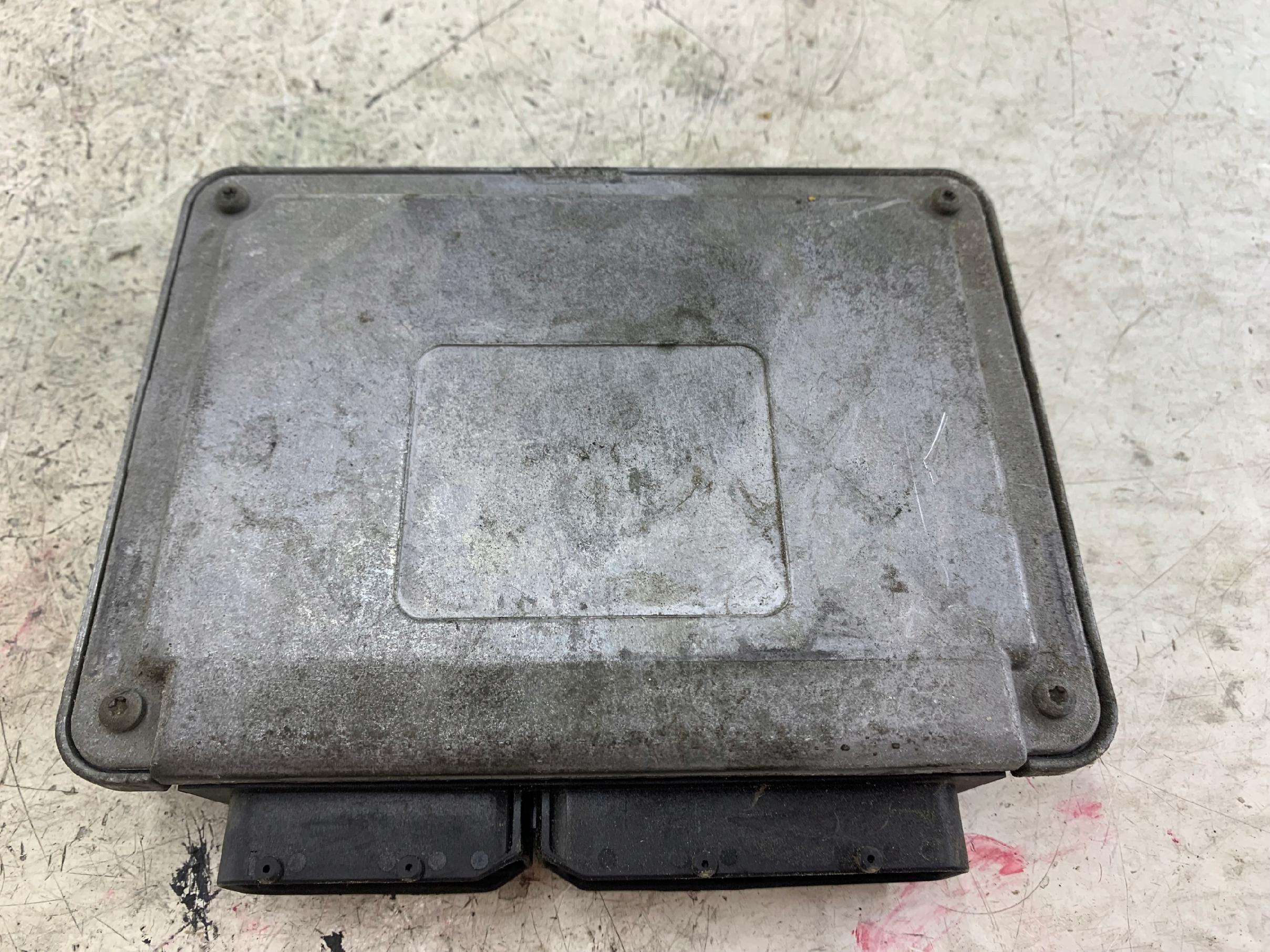 Dodatkowe zdjęcie używanej części: VW POLO 9N 1.4 STEROWNIK SILNIKA 036906034DD