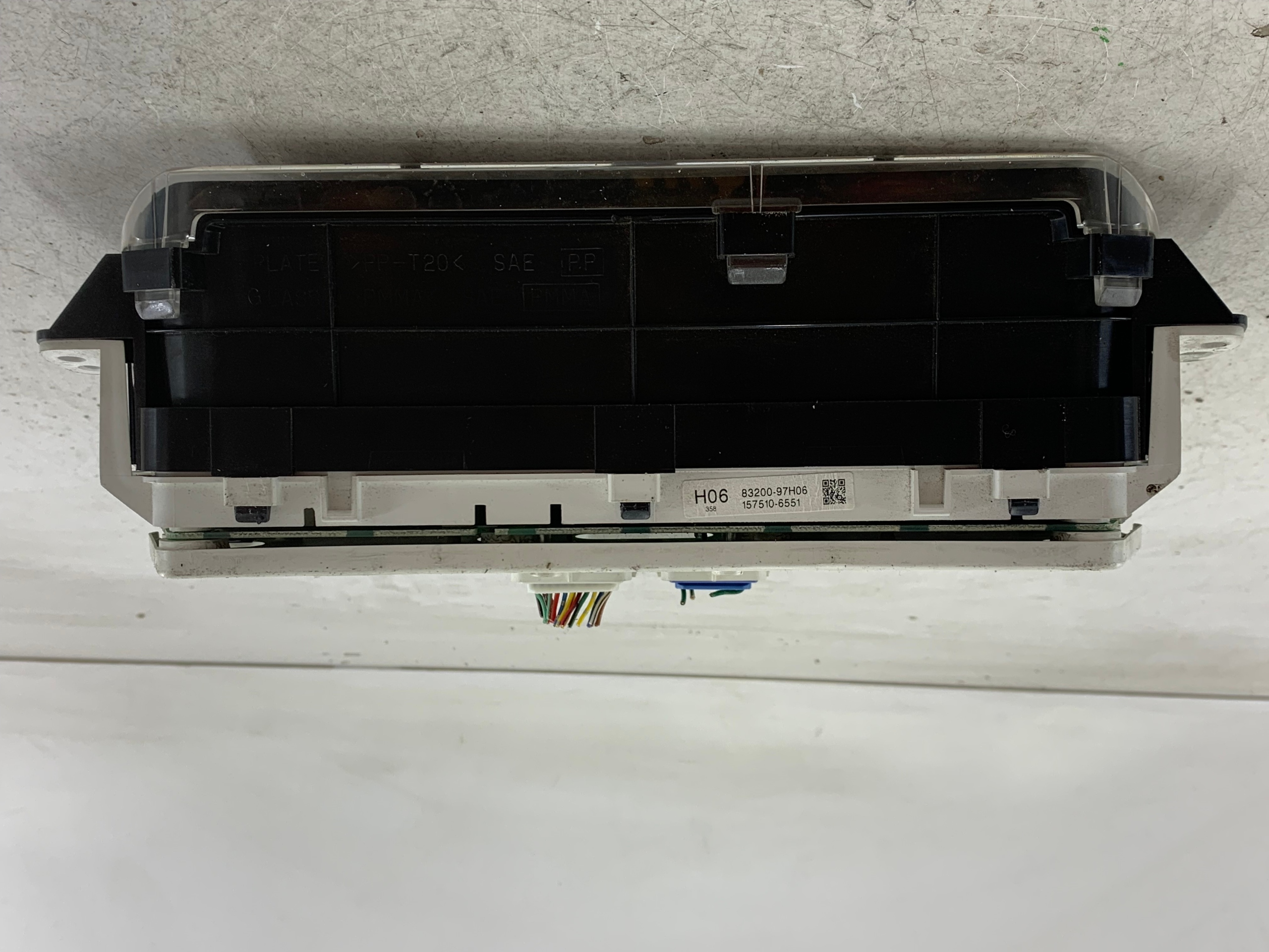 Dodatkowe zdjęcie używanej części: DAIHATSU SIRION 1.3 LICZNIK ZEGARY 83200-97H06
