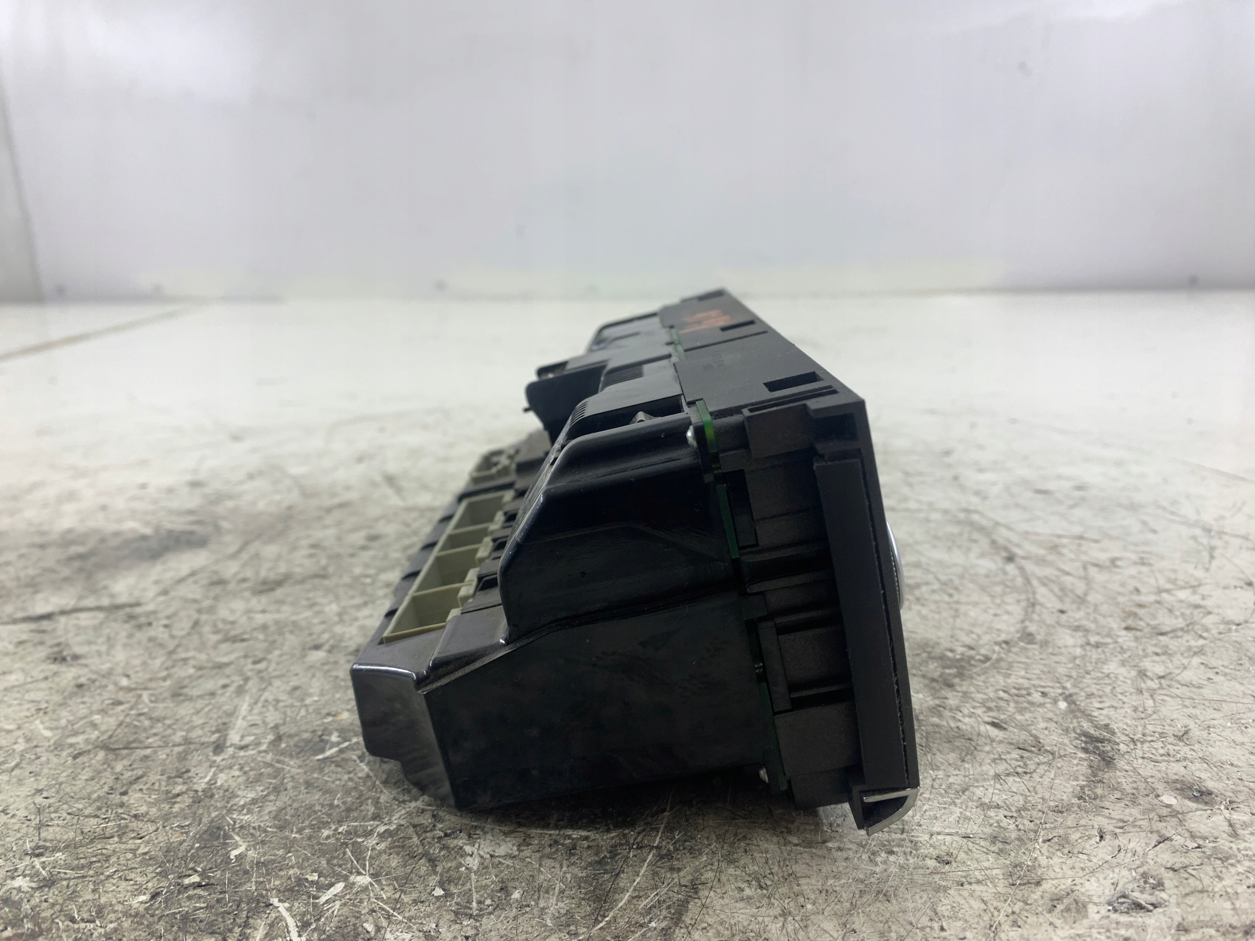 AUDI A6 C6 PANEL KLIMATYZACJI 4F1820043H - zdjęcie 5