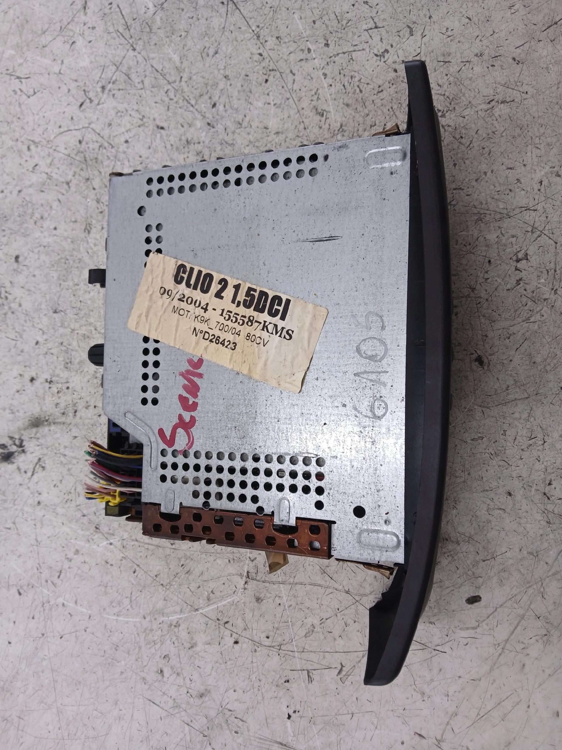 RENAULT CLIO II RADIO FABRYCZNE CD 8200057681D + KOD 6105 - zdjęcie 3