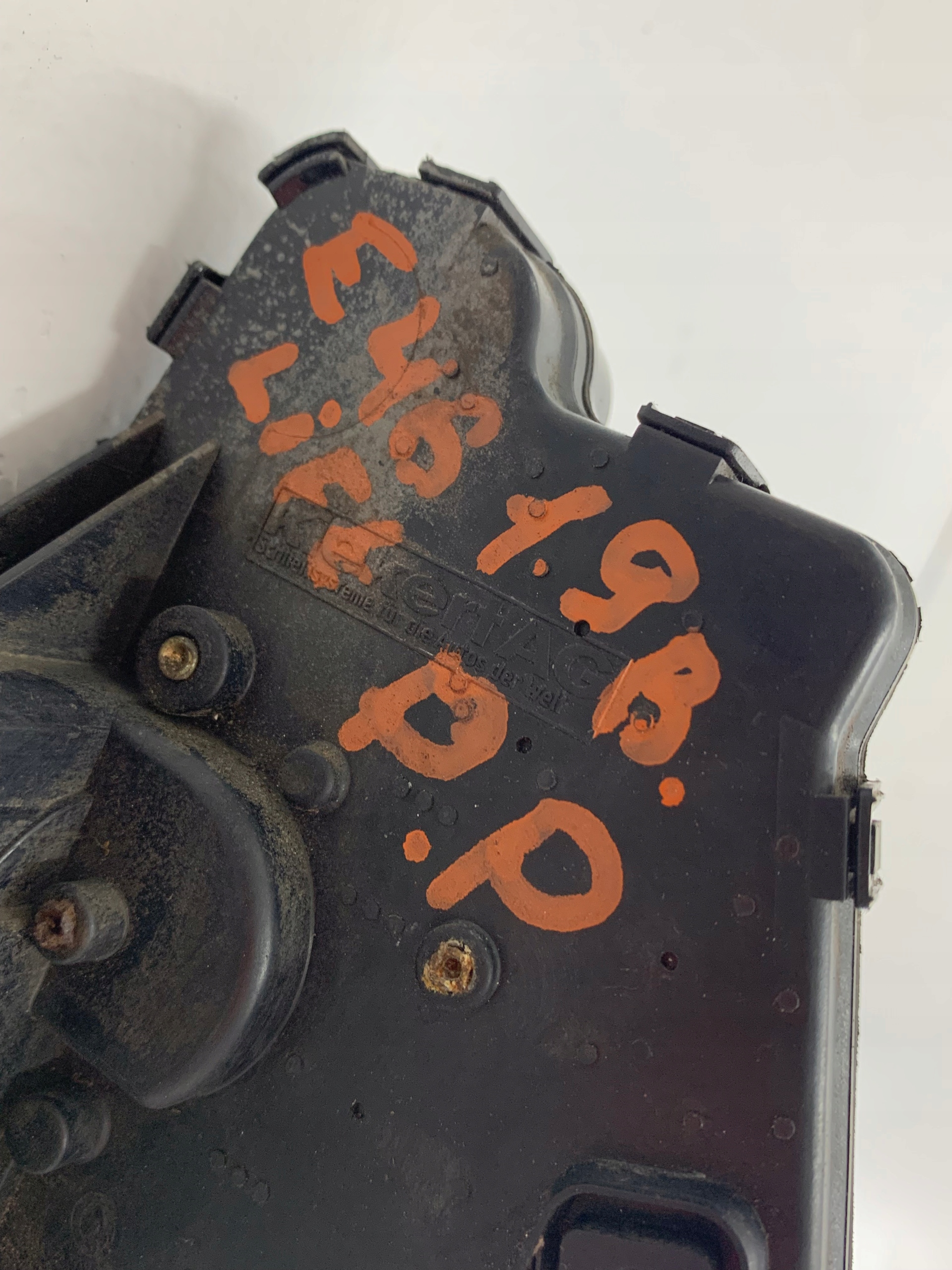 BMW E46 ZAMEK DRZWI PRAWY PRZÓD - zdjęcie 9