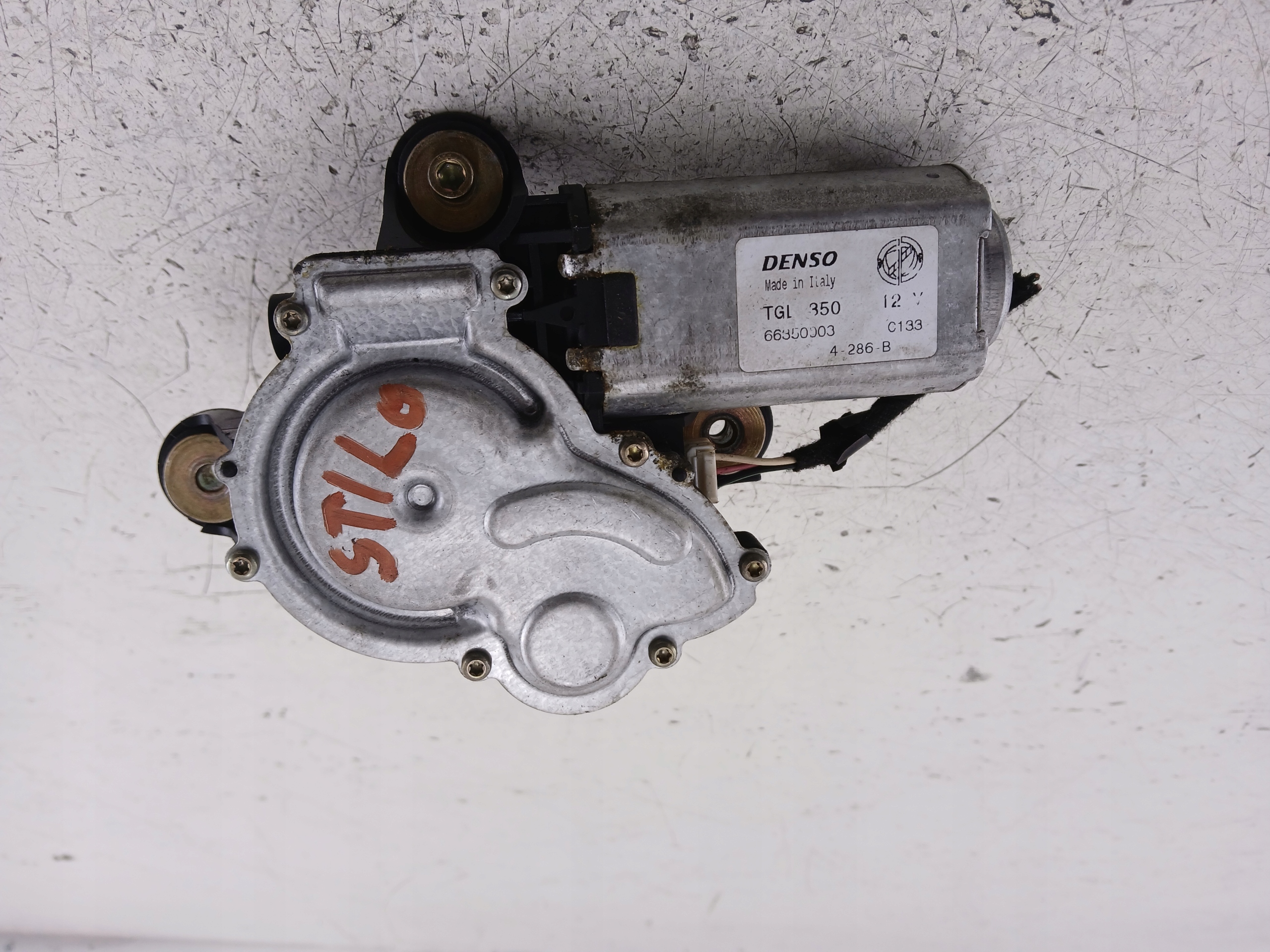 Dodatkowe zdjęcie używanej części: FIAT STILO MECHANIZM WYCIERACZKI TYŁ 66350003