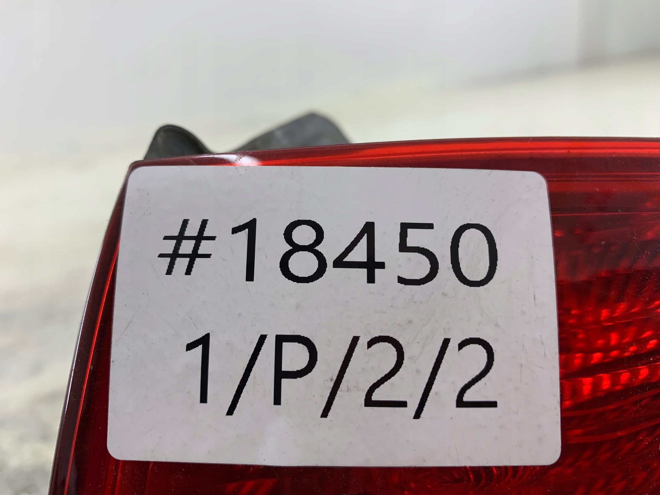 AUDI A4 B7 LAMPA PRAWA TYŁ SEDAN 8E5945096 BEZ WKŁADU - zdjęcie 8