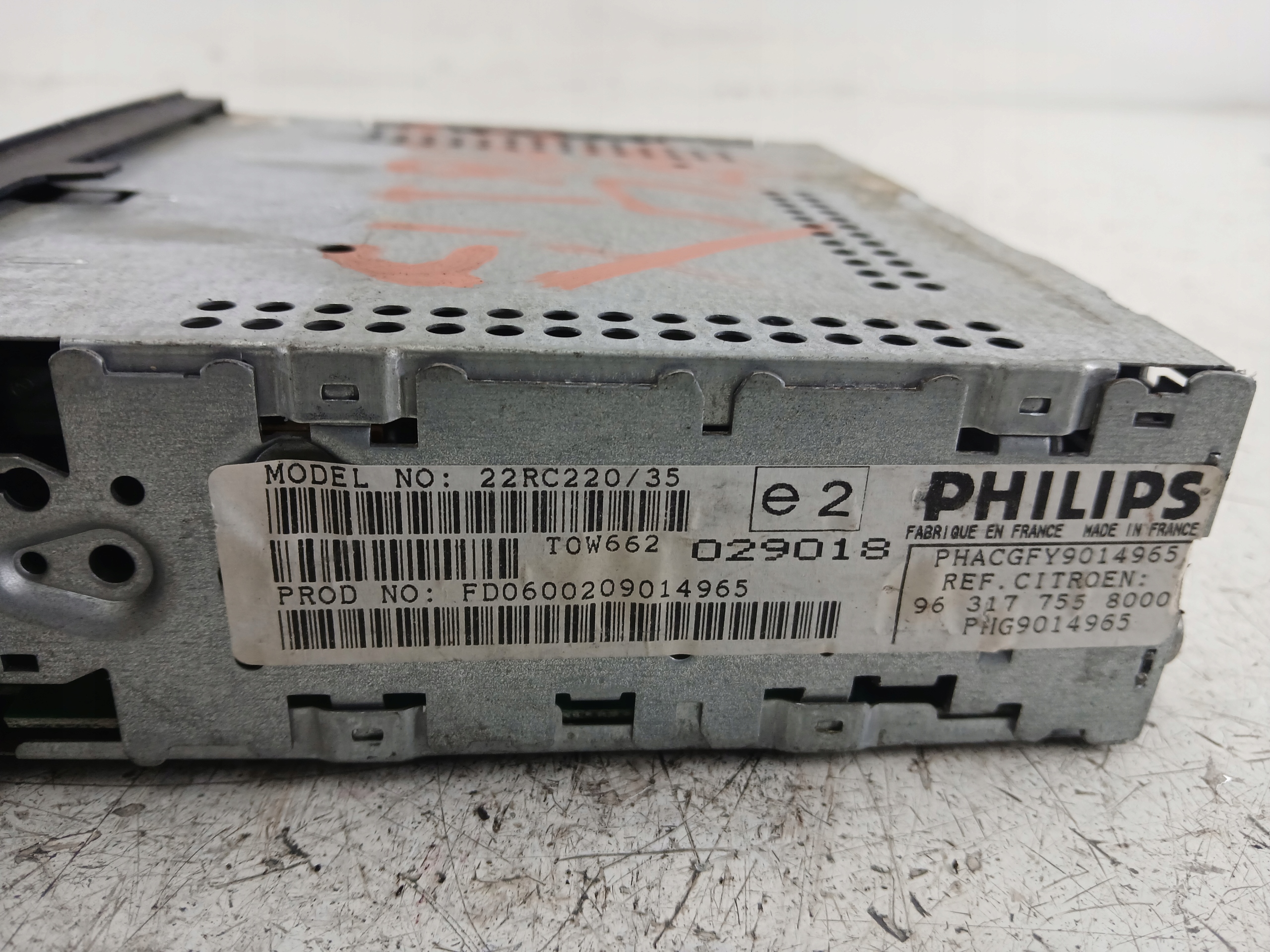 Dodatkowe zdjęcie używanej części: CITROEN XSARA PICASSO RADIO FABRYCZNE KASETA 9631775580 PHILIPS
