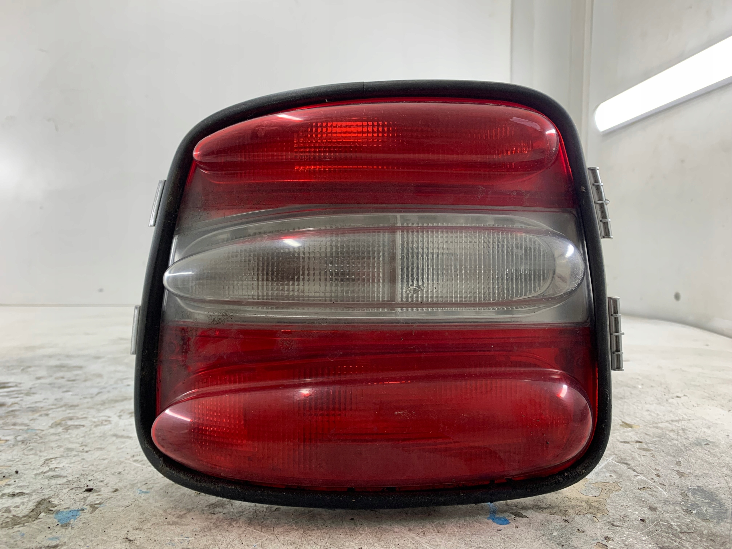 Dodatkowe zdjęcie używanej części: FIAT BRAVA LAMPA LEWA TYŁ