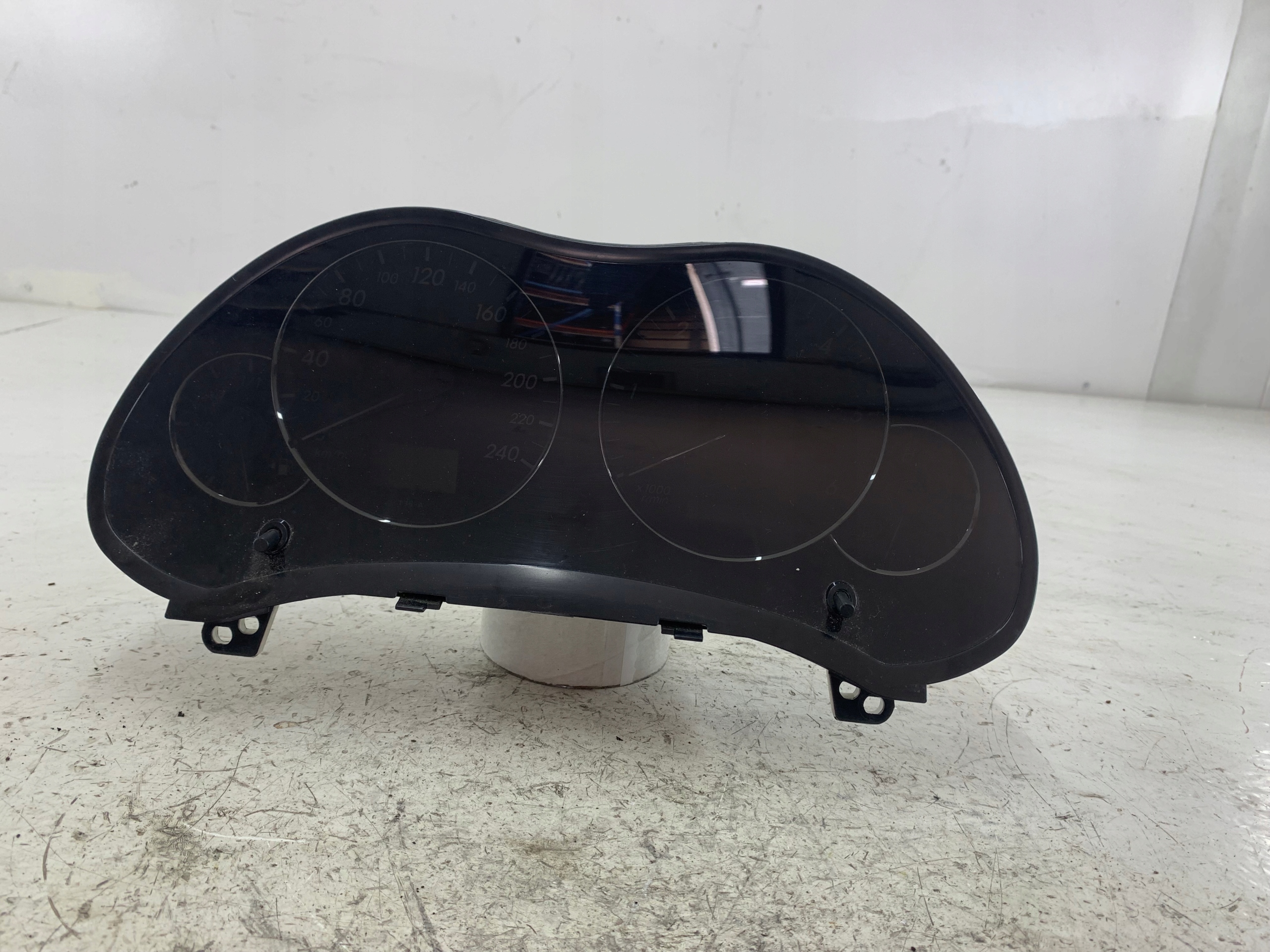 Dodatkowe zdjęcie używanej części: TOYOTA AVENSIS T25 2.0 D4D LICZNIK ZEGARY 83800-05630-H
