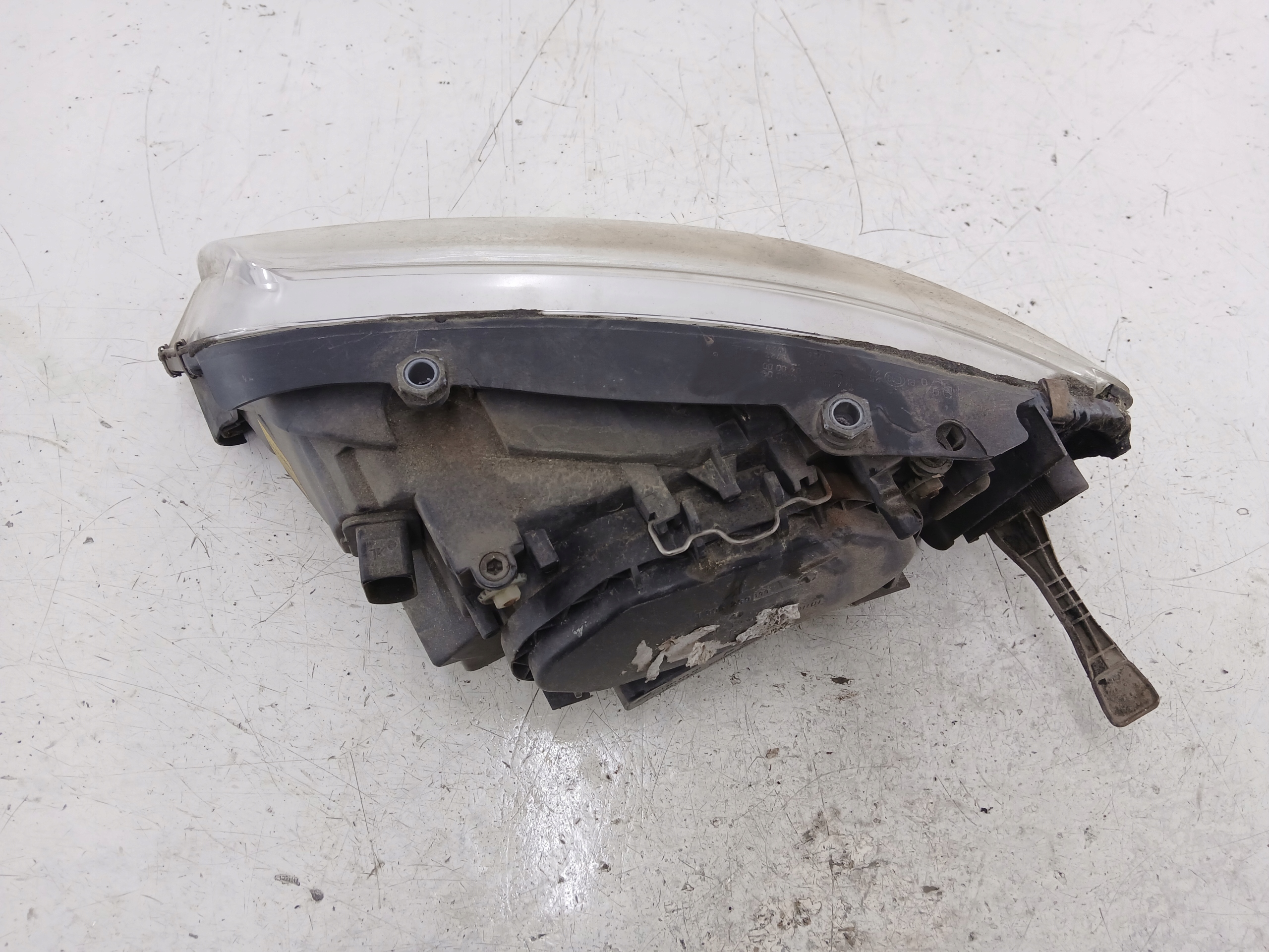 Dodatkowe zdjęcie używanej części: VW SHARAN I LIFT LAMPA PRAWA PRZÓD 7M3941016AD