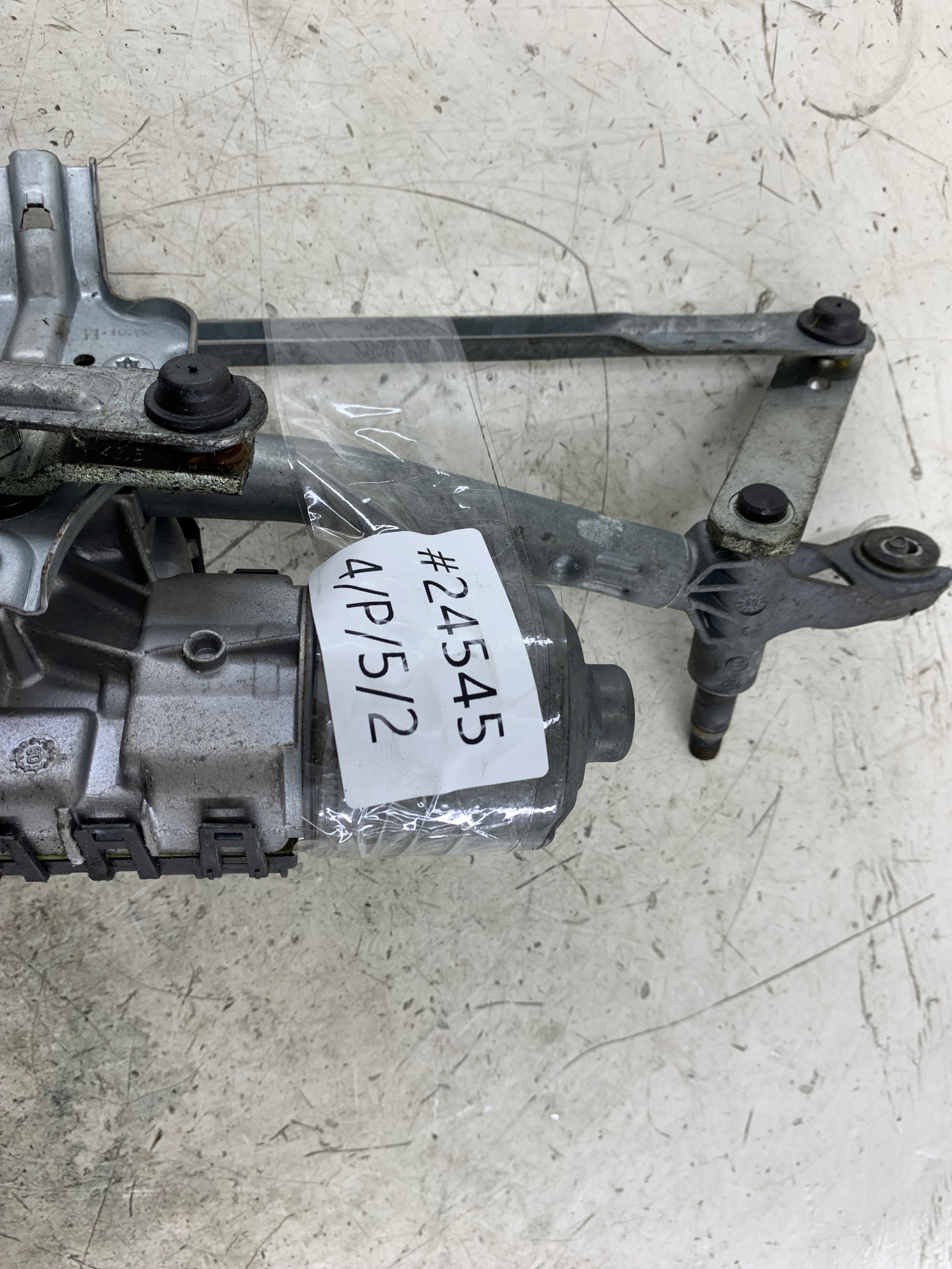 CITROEN BERLINGO II MECHANIZM WYCIERACZKI PRZÓD 0390241621 - zdjęcie 5