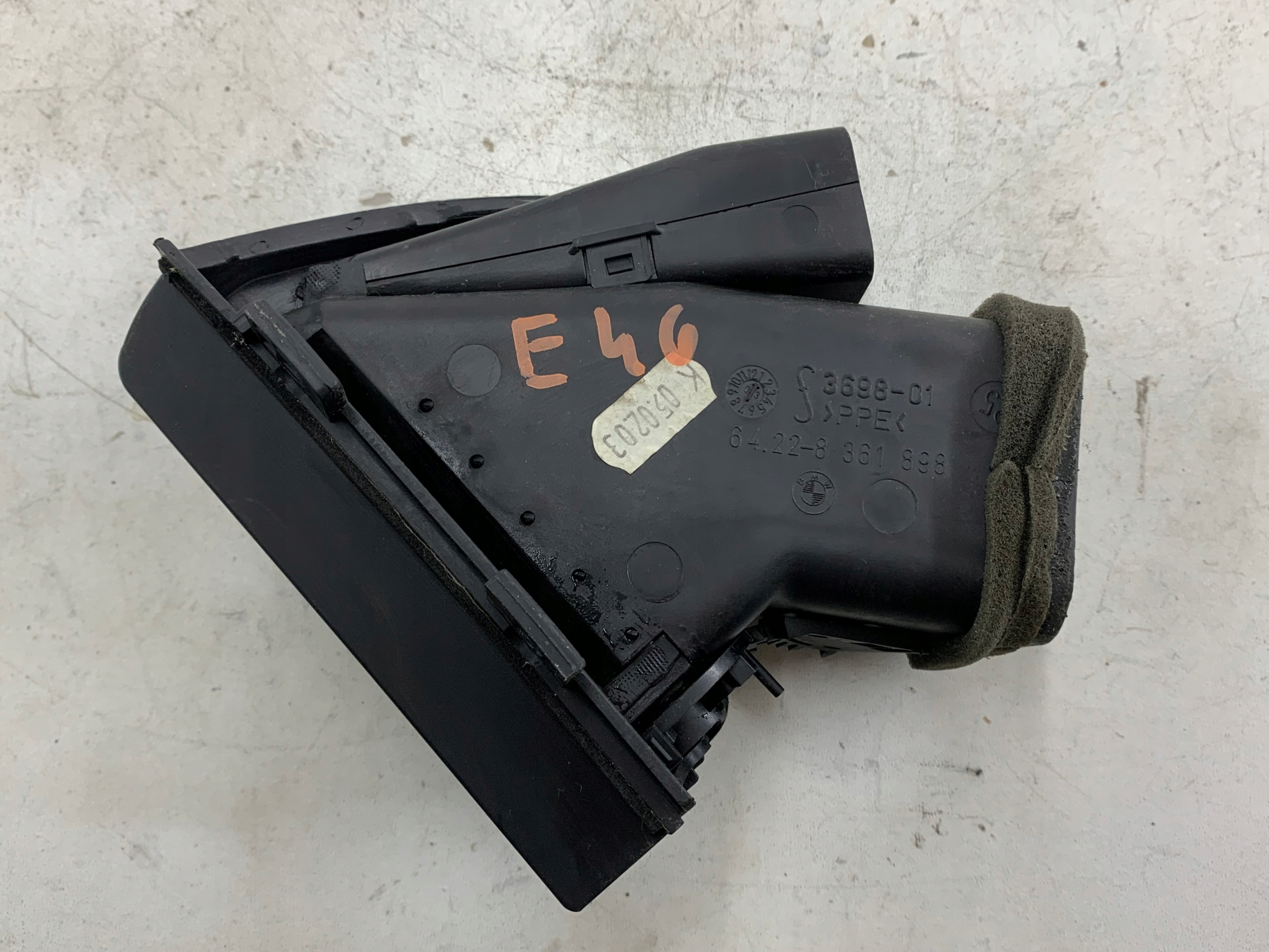 BMW E46 KRATKA NAWIEWU PRAWA 8361898 - zdjęcie 7