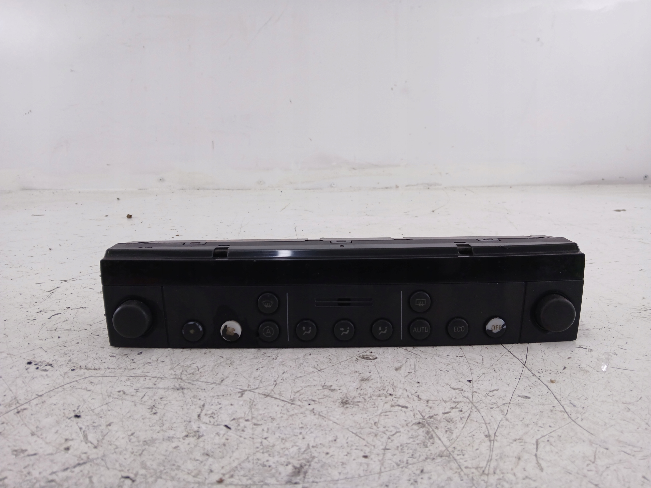 Dodatkowe zdjęcie używanej części: OPEL OMEGA B PANEL KLIMATYZACJI NAWIEWU 69387300 24449468 NR742