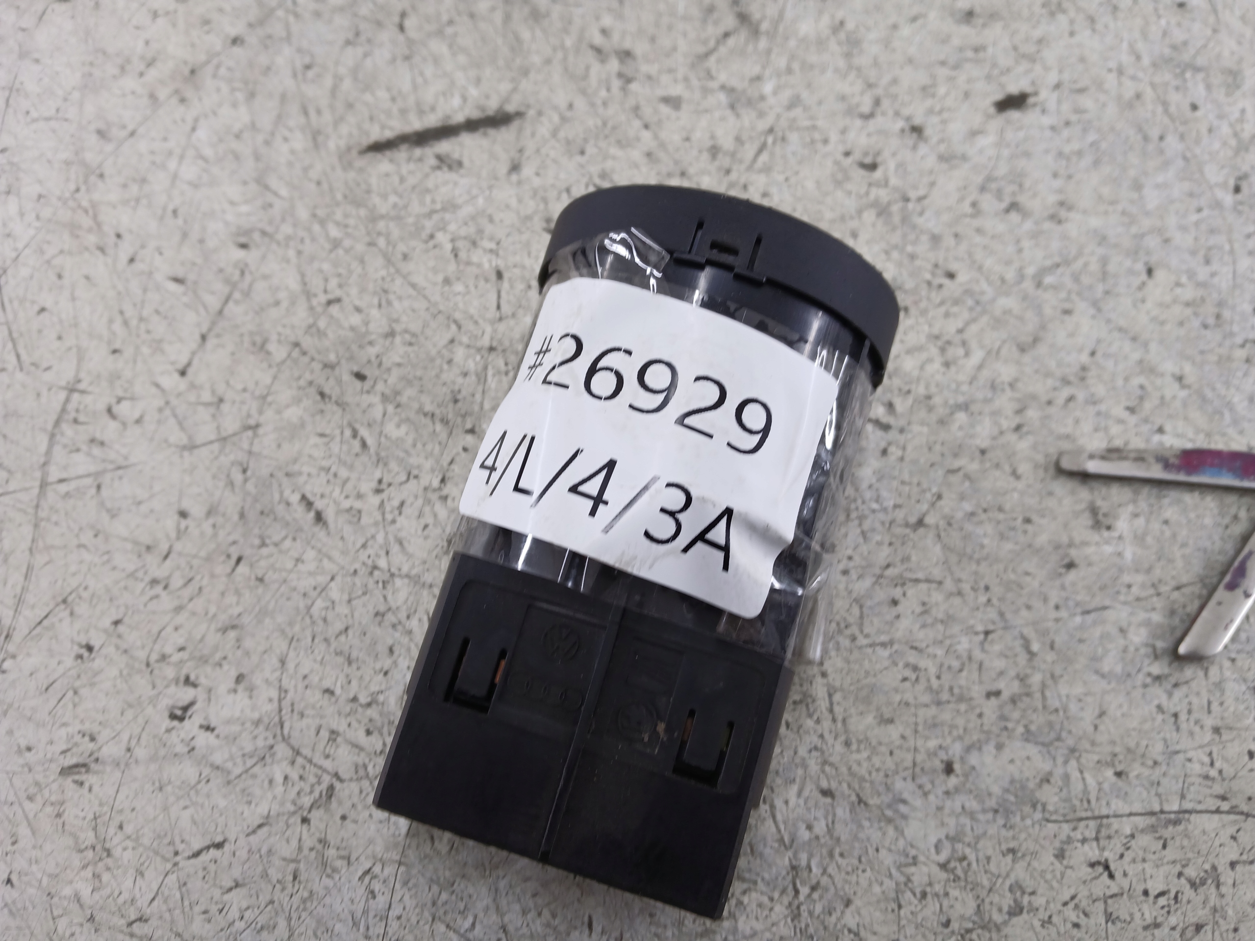 AUDI A4 B6 PRZEŁĄCZNIK ŚWIATEŁ 8E0941531A - zdjęcie 6