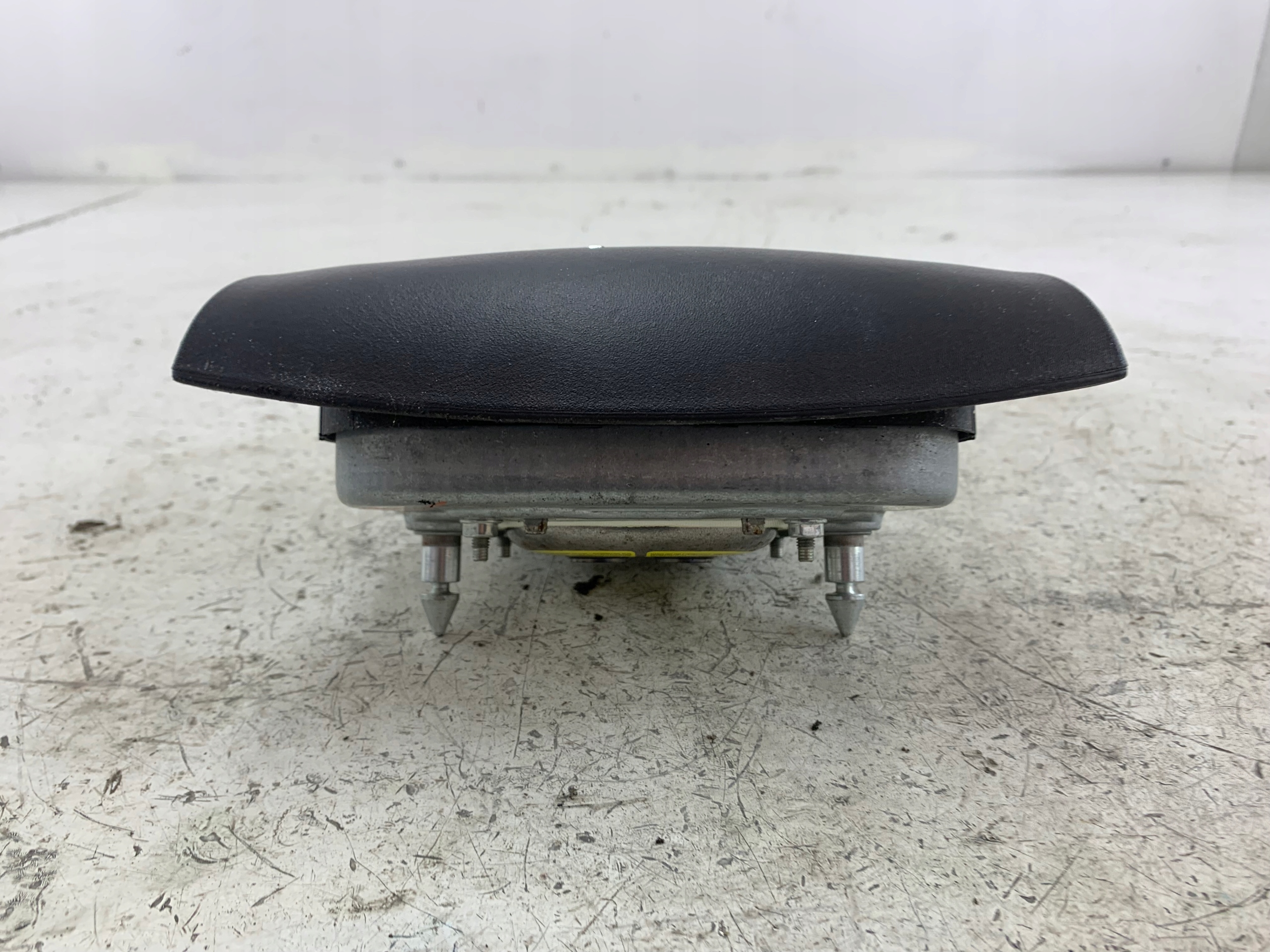 Dodatkowe zdjęcie używanej części: VOLVO V50 I AIRBAG PODUSZKA POWIETRZNA KIEROWCY 30615725
