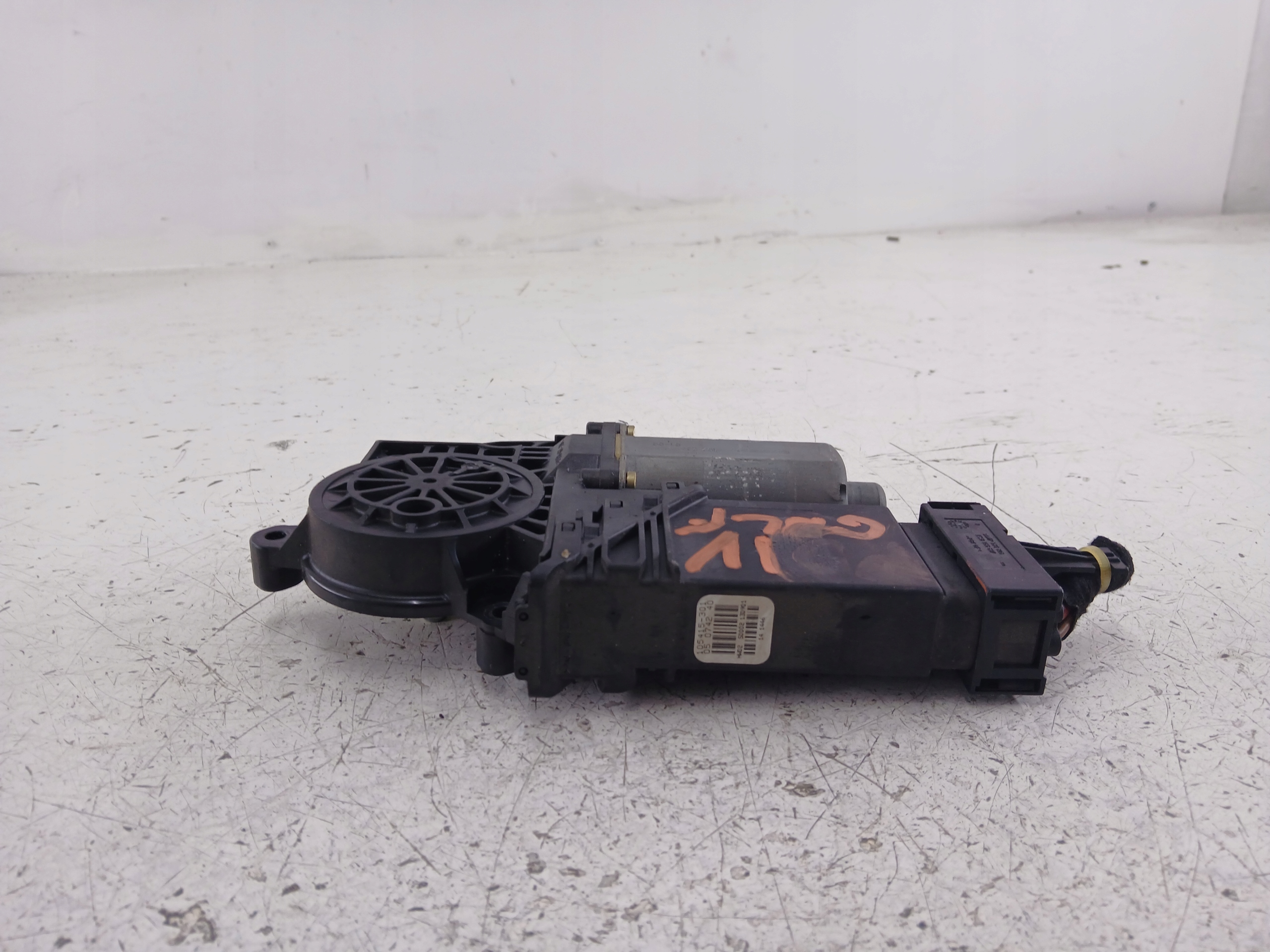 VW GOLF IV BORA LEON I SILNICZEK SZYBY PRAWY PRZÓD 0130821764 - zdjęcie 4