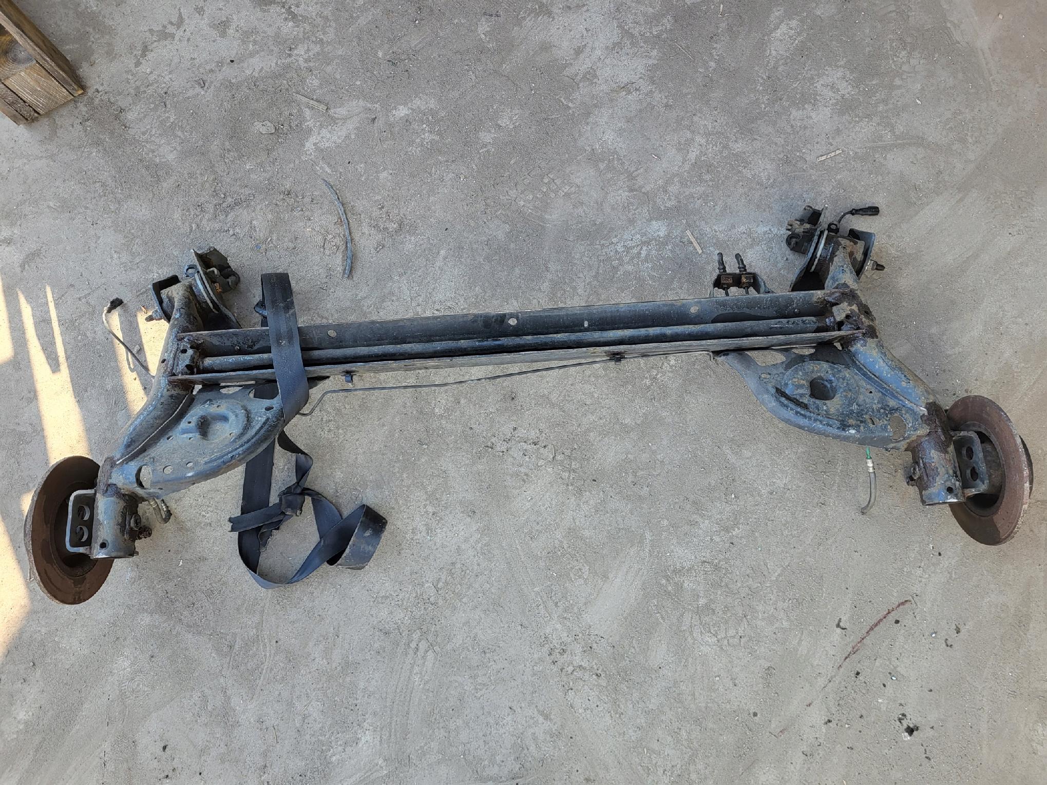 RENAULT CLIO III BELKA ZAWIESZENIA TYŁ 3D HB - zdjęcie 6