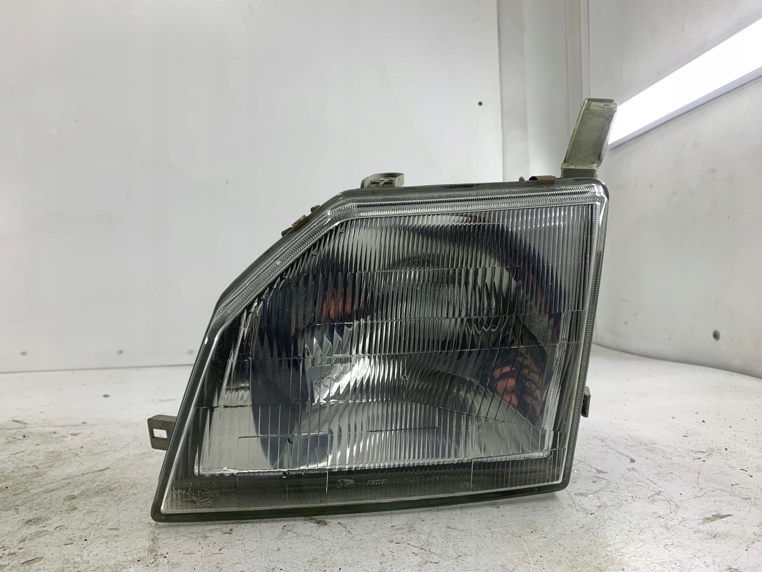 Dodatkowe zdjęcie używanej części: DAIHATSU GRAN MOVE LAMPA LEWA PRZÓD