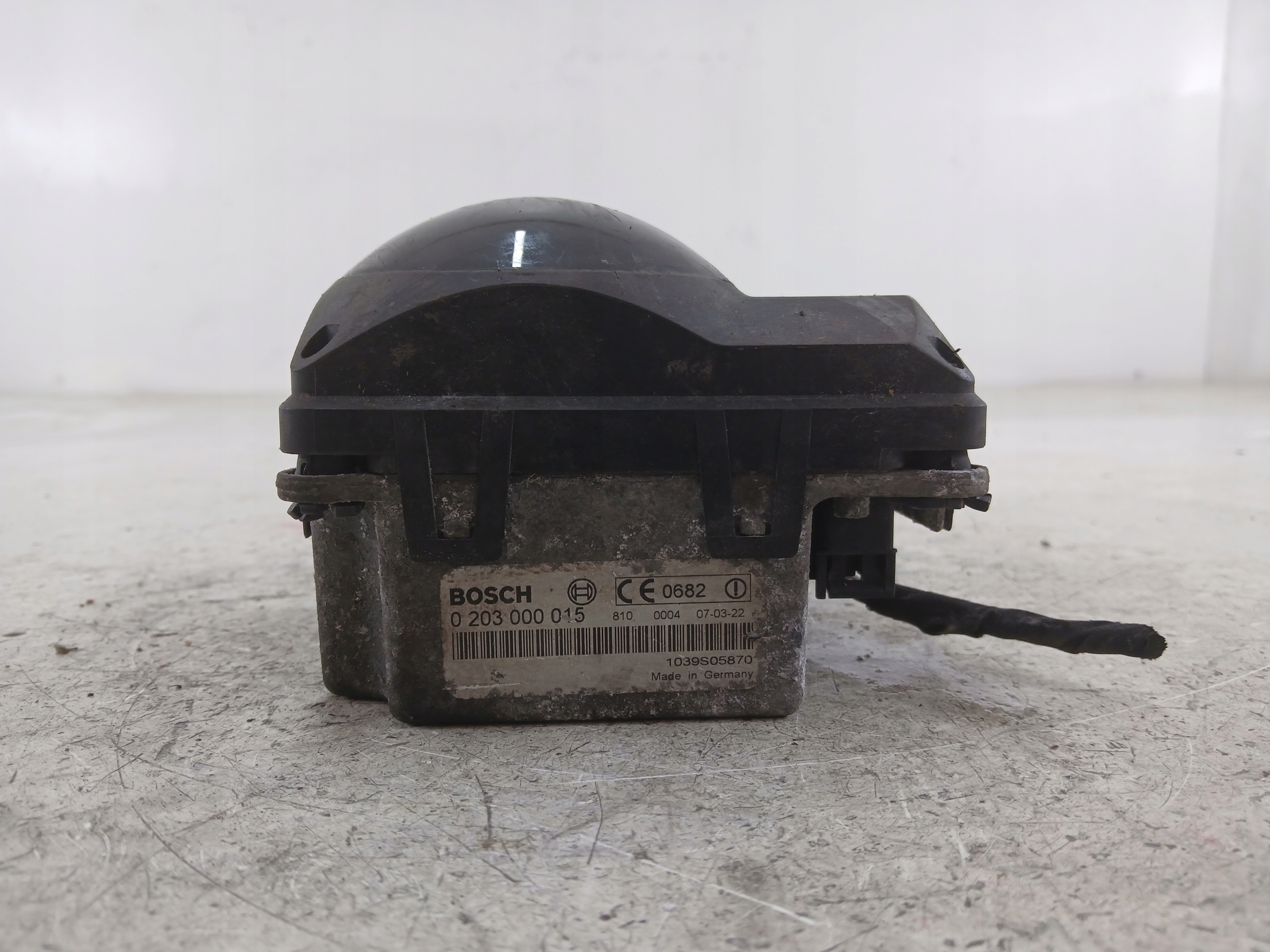 Dodatkowe zdjęcie używanej części: AUDI A8 D3 RADAR SENSOR DISTRONIC 4E0907561F