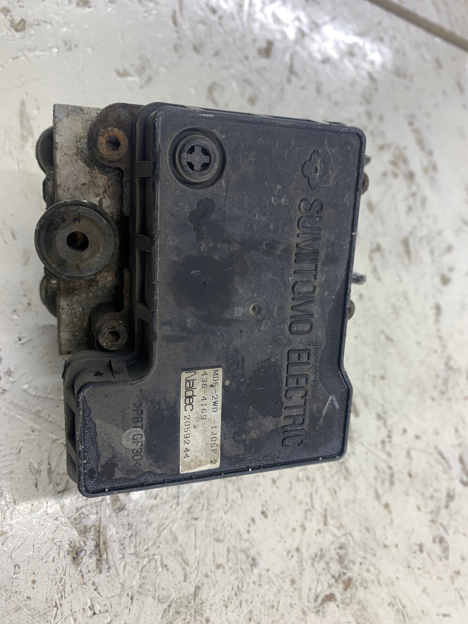 MAZDA 323F BJ POMPA HAMULCOWA ABS B25F437A0 - zdjęcie 6