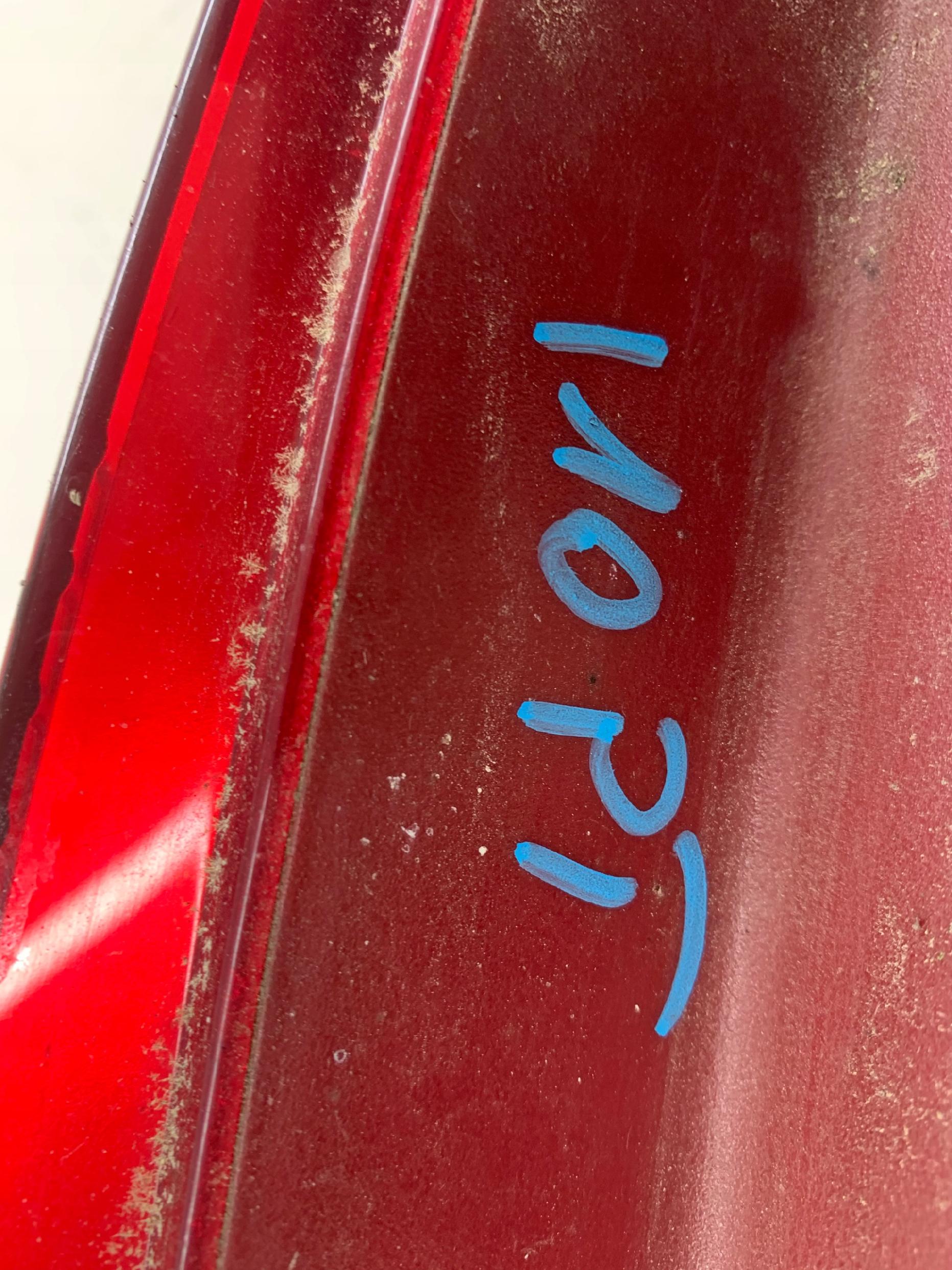 HYUNDAI i10 LAMPA PRAWA TYŁ - zdjęcie 5
