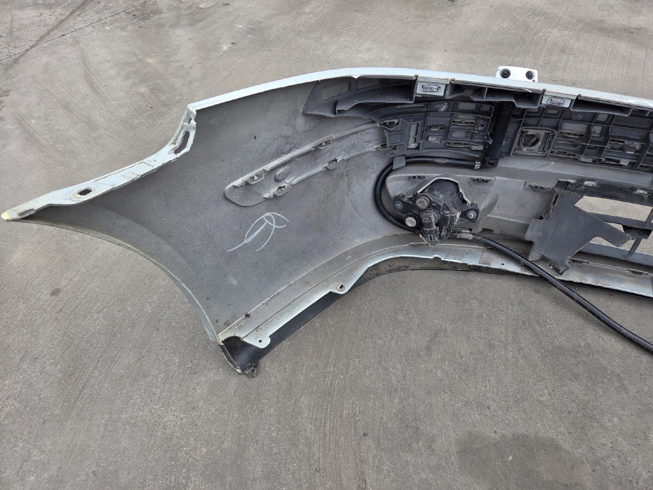 Dodatkowe zdjęcie używanej części: RENAULT LAGUNA II ZDERZAK PRZÓD PRZEDNI HALOGENY SPRYSKIWACZE TEB64