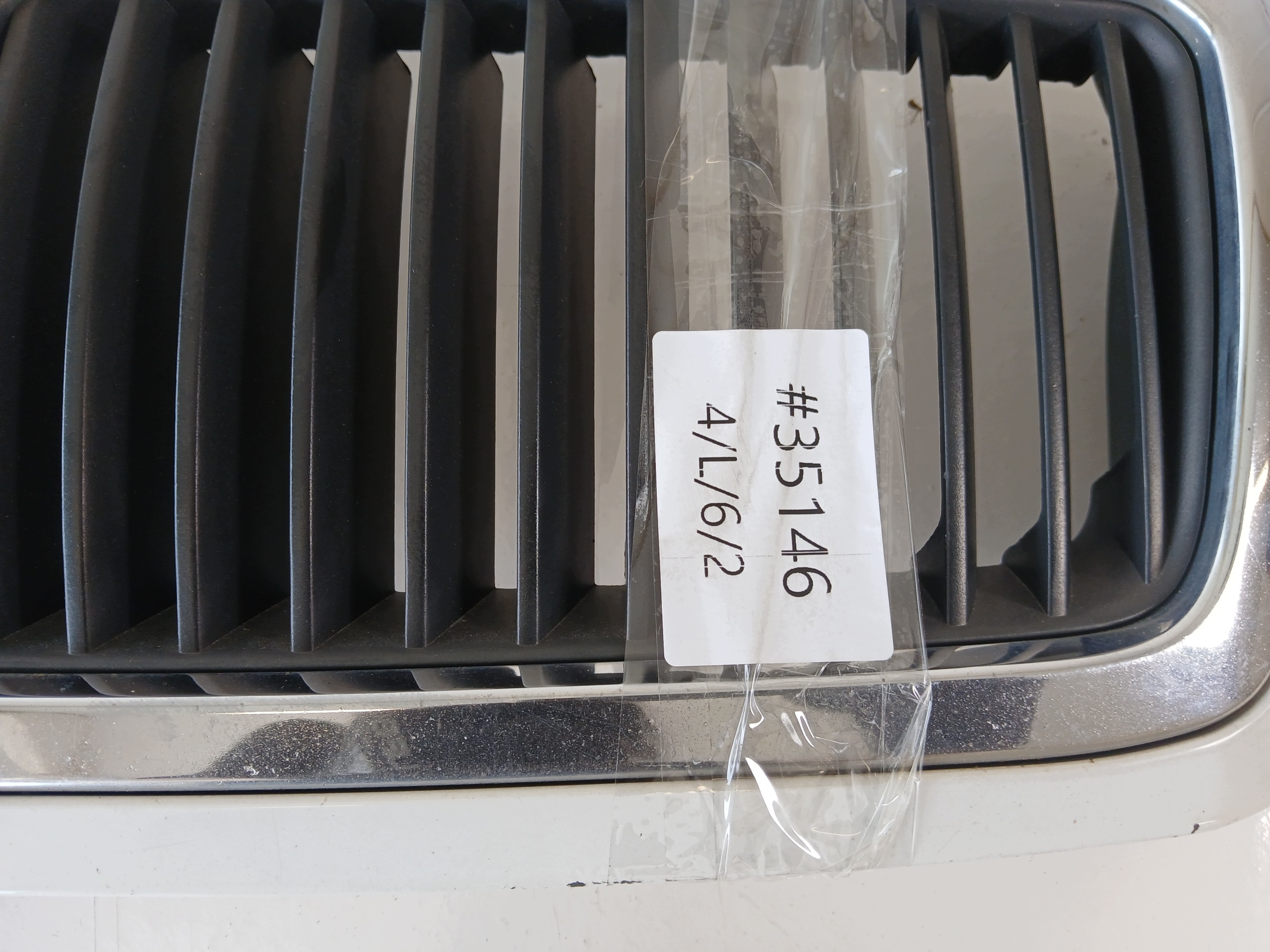 Dodatkowe zdjęcie używanej części: SKODA OCTAVIA I LIFT GRILL ATRAPA CHŁODNICY 1026 LB9A