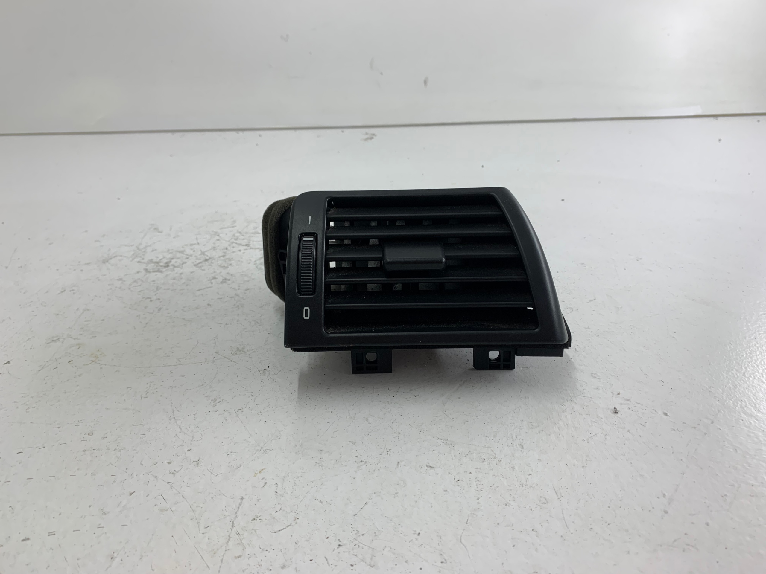 BMW E46 KRATKA NAWIEWU PRAWA 8361898 - zdjęcie 3