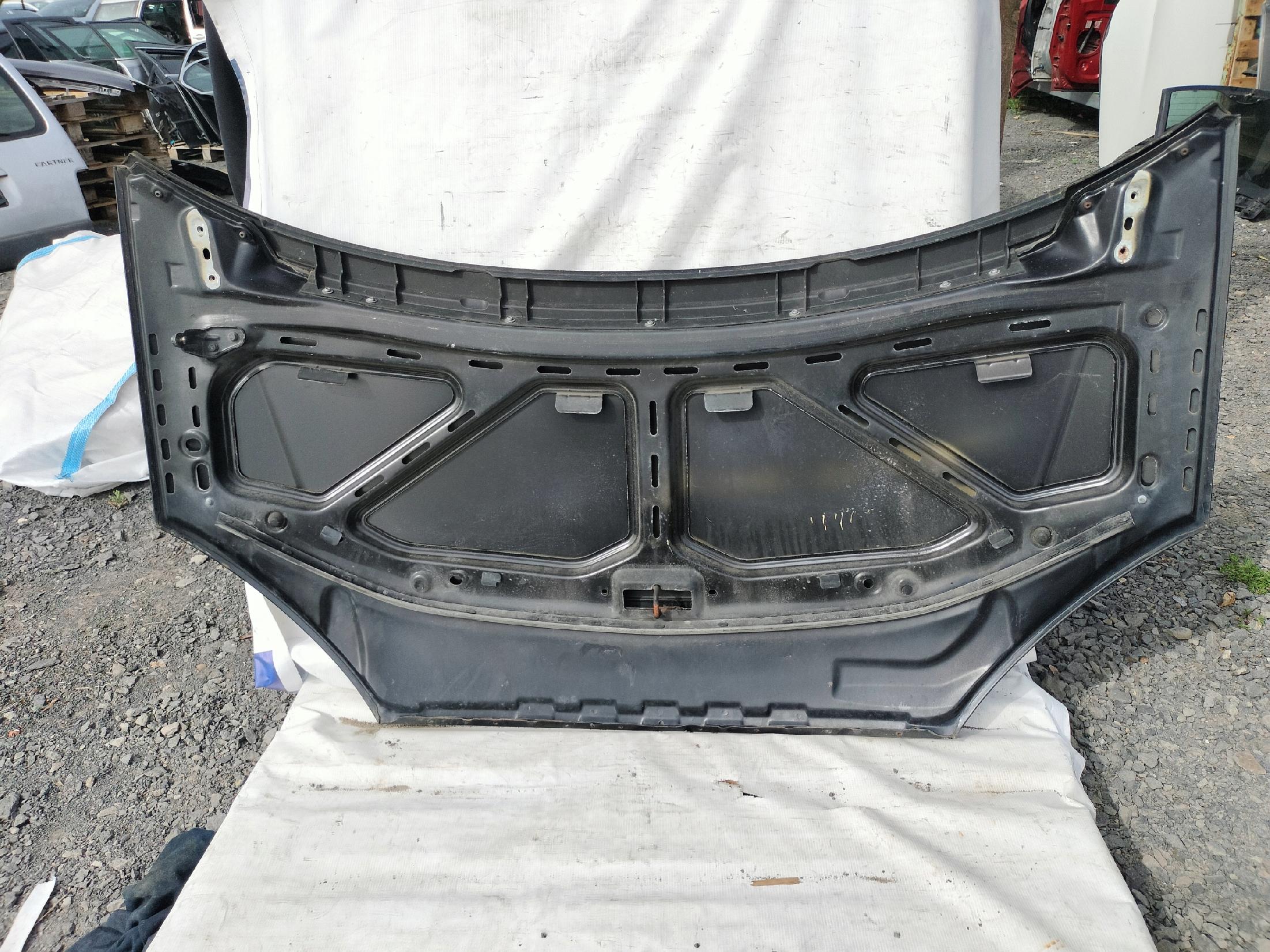 Dodatkowe zdjęcie używanej części: FORD GALAXY MK1 LIFT MASKA POKRYWA SILNIKA CZARNA