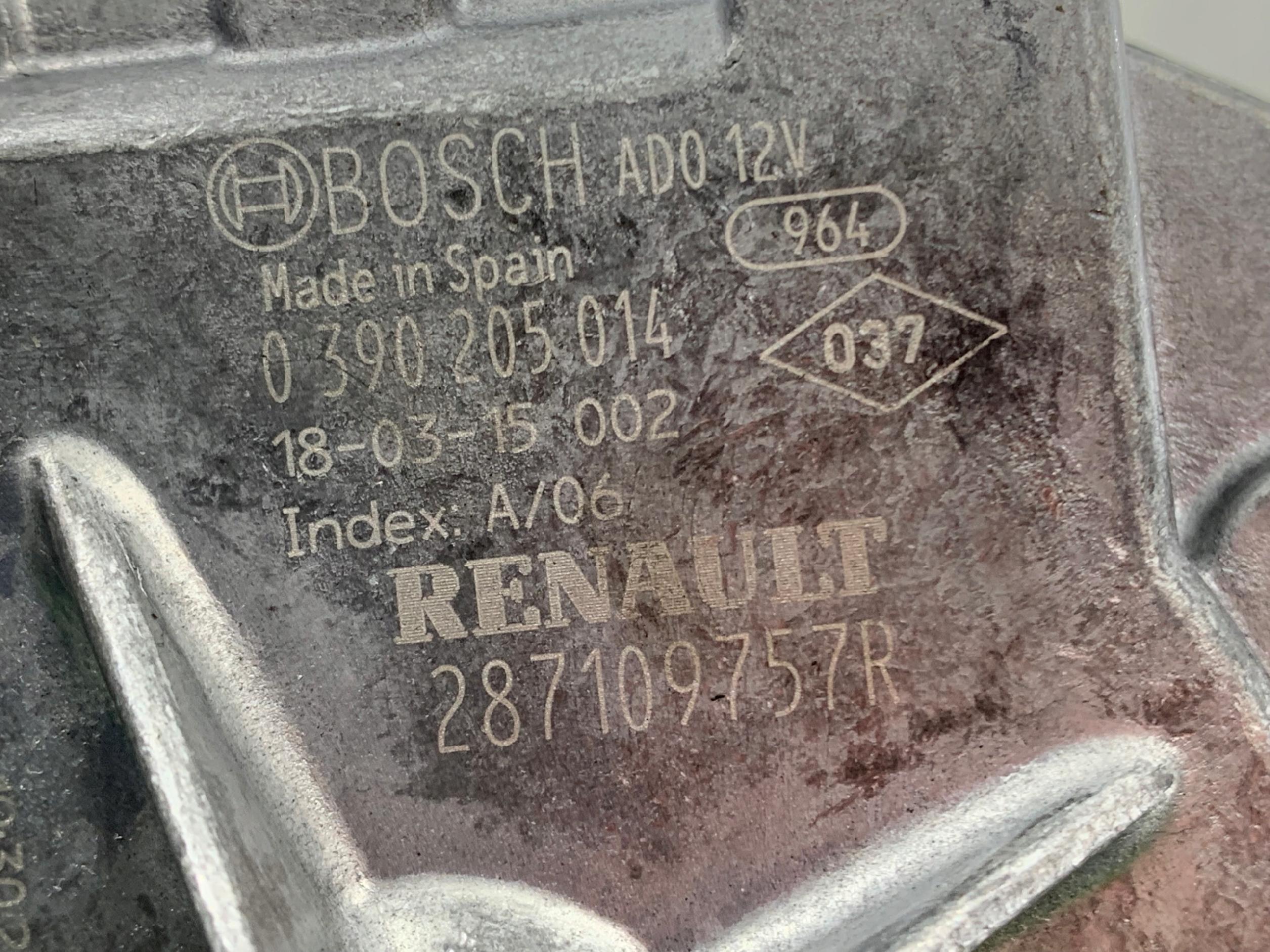 Dodatkowe zdjęcie używanej części: NISSAN MICRA K14 MECHANIZM WYCIERACZEK SILNICZEK TYŁ 287109757R