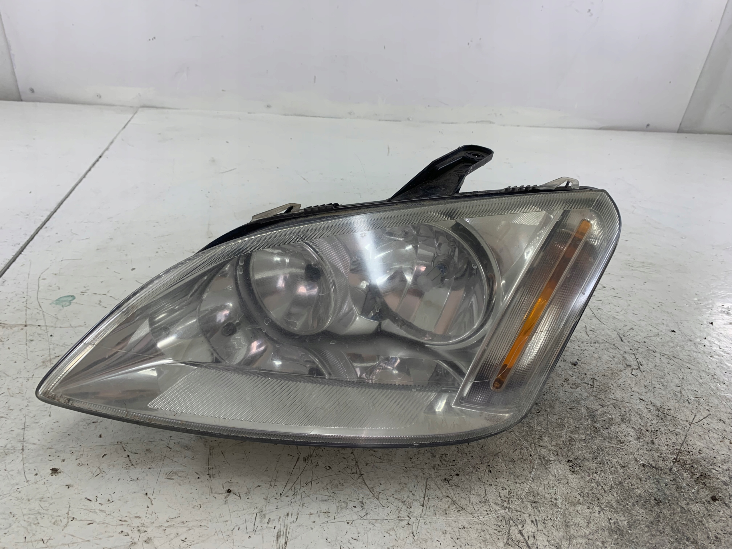 Dodatkowe zdjęcie używanej części: FORD FOCUS C MAX MK1 LAMPA LEWA PRZÓD 3M51-13006-AH