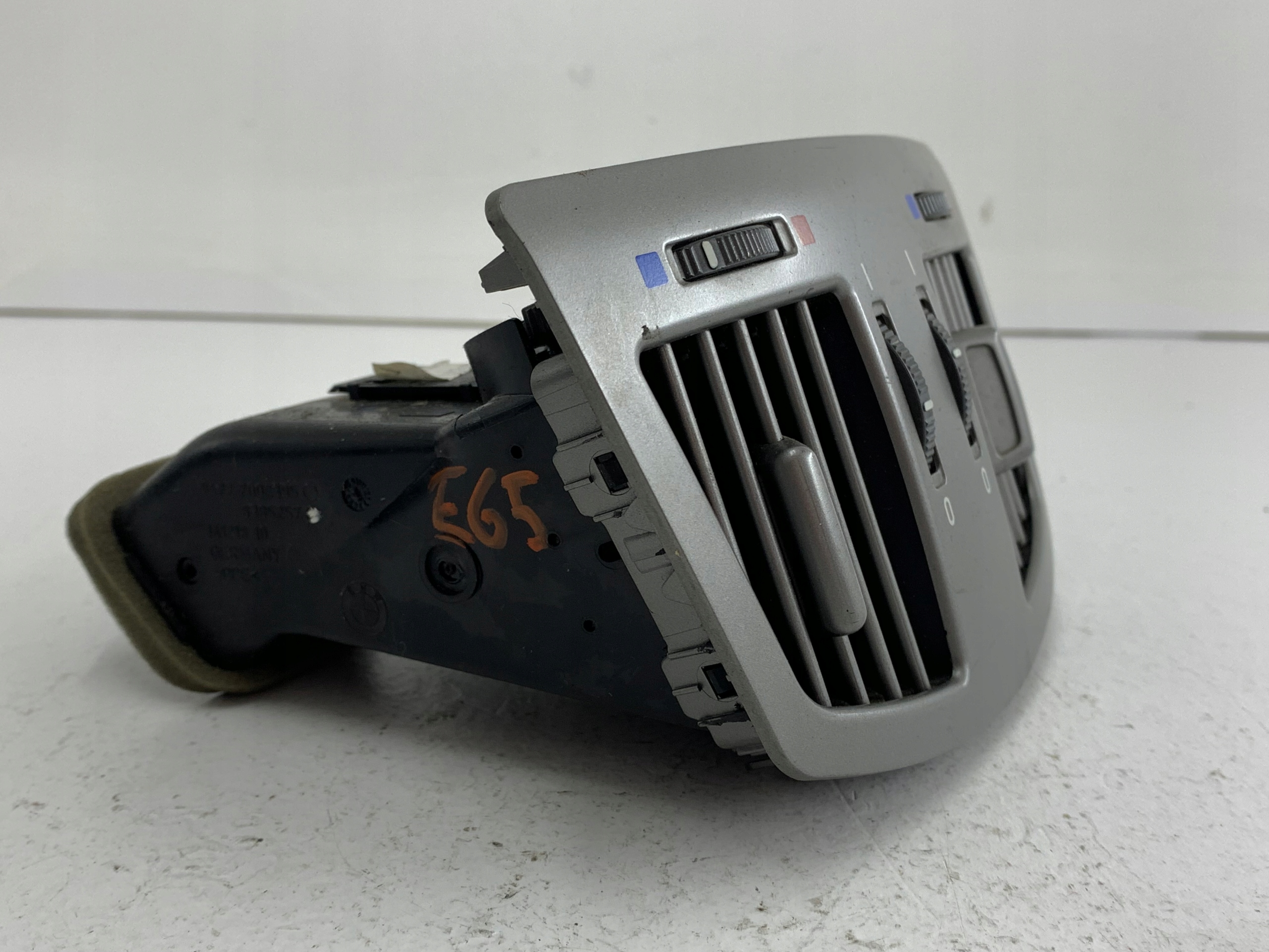 BMW E65 LIFT LCI KRATKA NAWIEWU TUNELU TYŁ 7002395 - zdjęcie 2