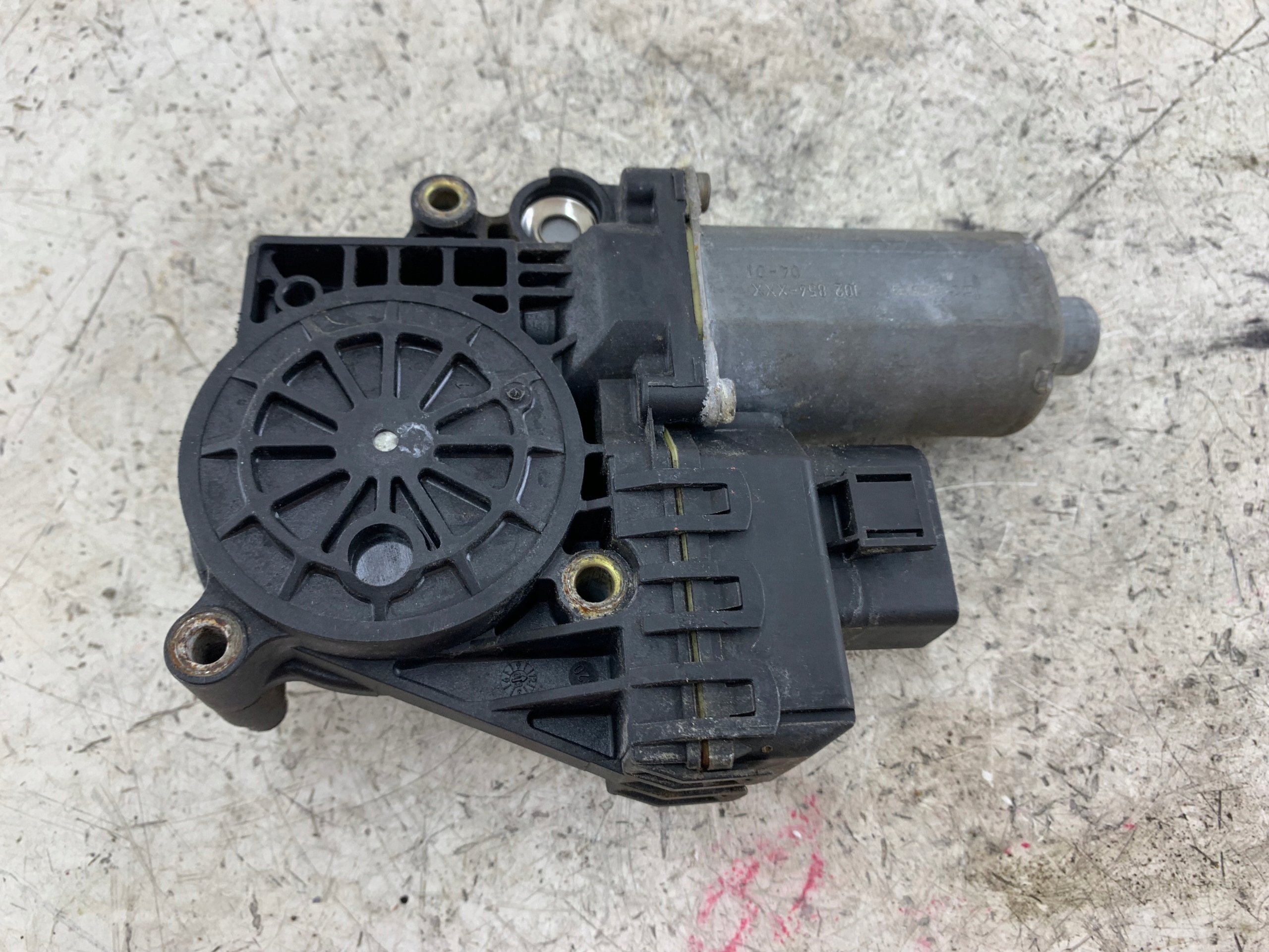 AUDI A6 C5 SILNICZEK SZYBY PRAWY PRZÓD 0130821774 - zdjęcie 4