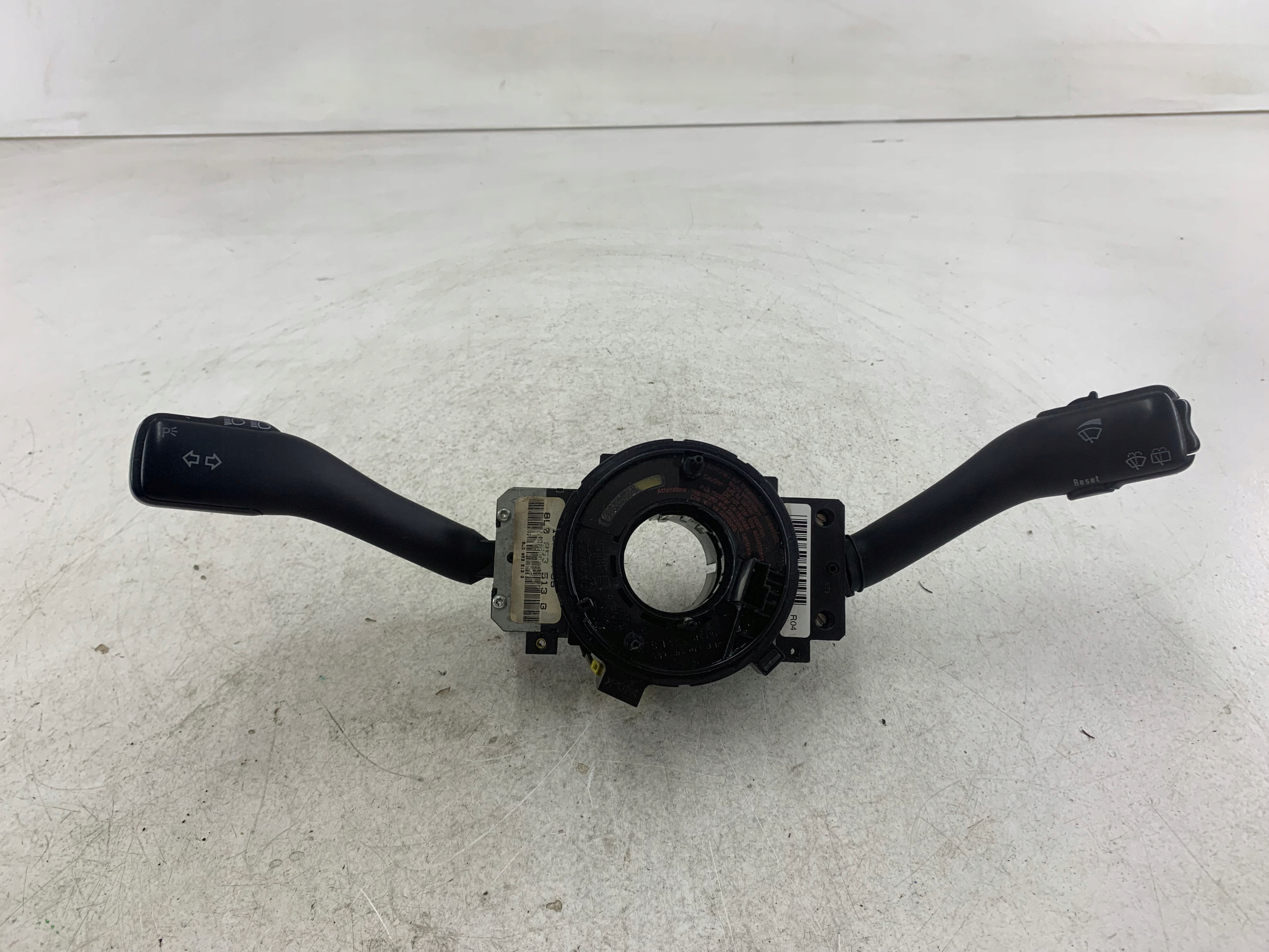 Dodatkowe zdjęcie używanej części: AUDI A6 C5 PRZEŁĄCZNIK ZESPOLONY TAŚMA 8L0953513G 4B0953503H