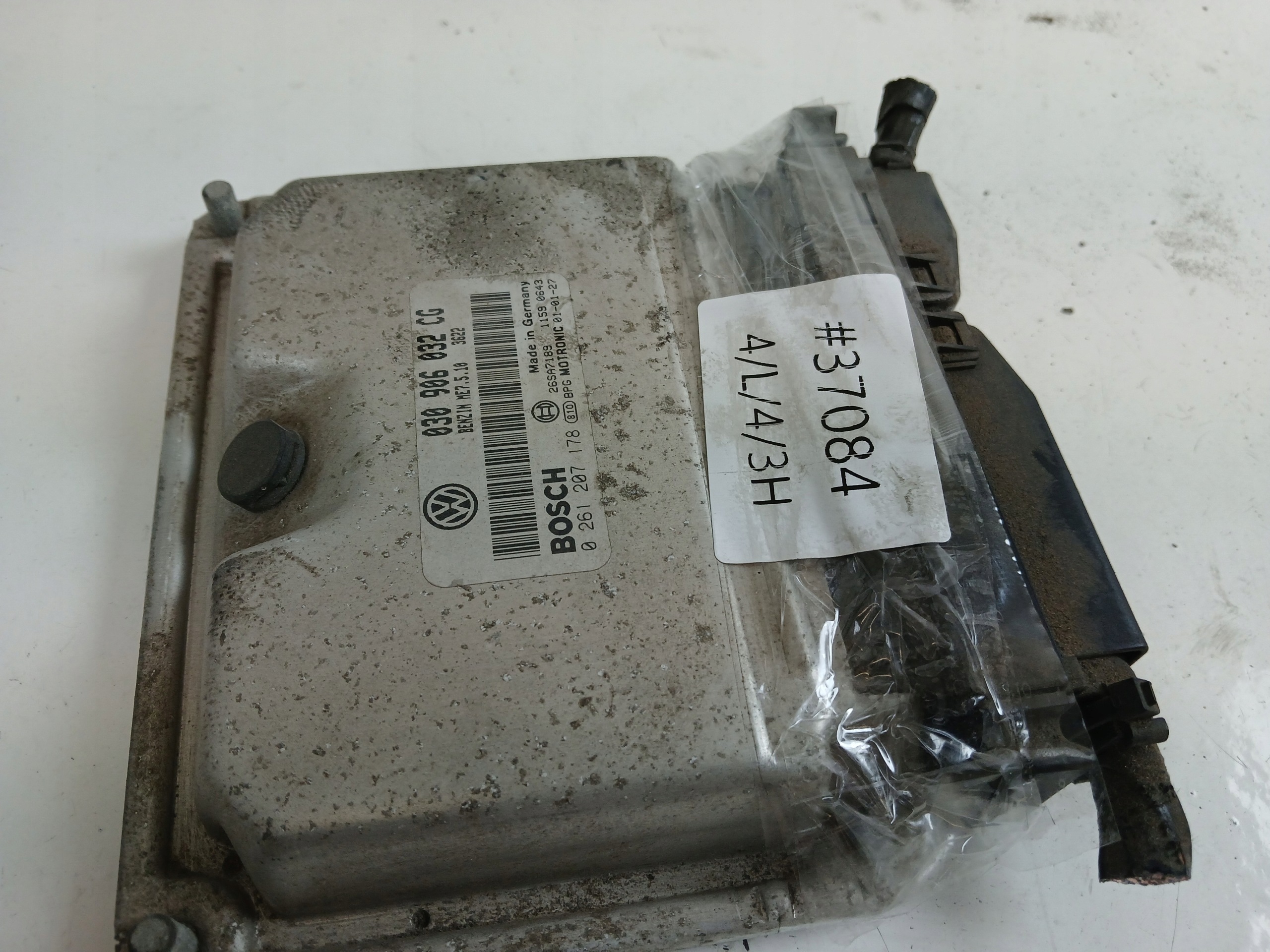 Dodatkowe zdjęcie używanej części: VW POLO III 1.4 STEROWNIK SILNIKA 030906032CG