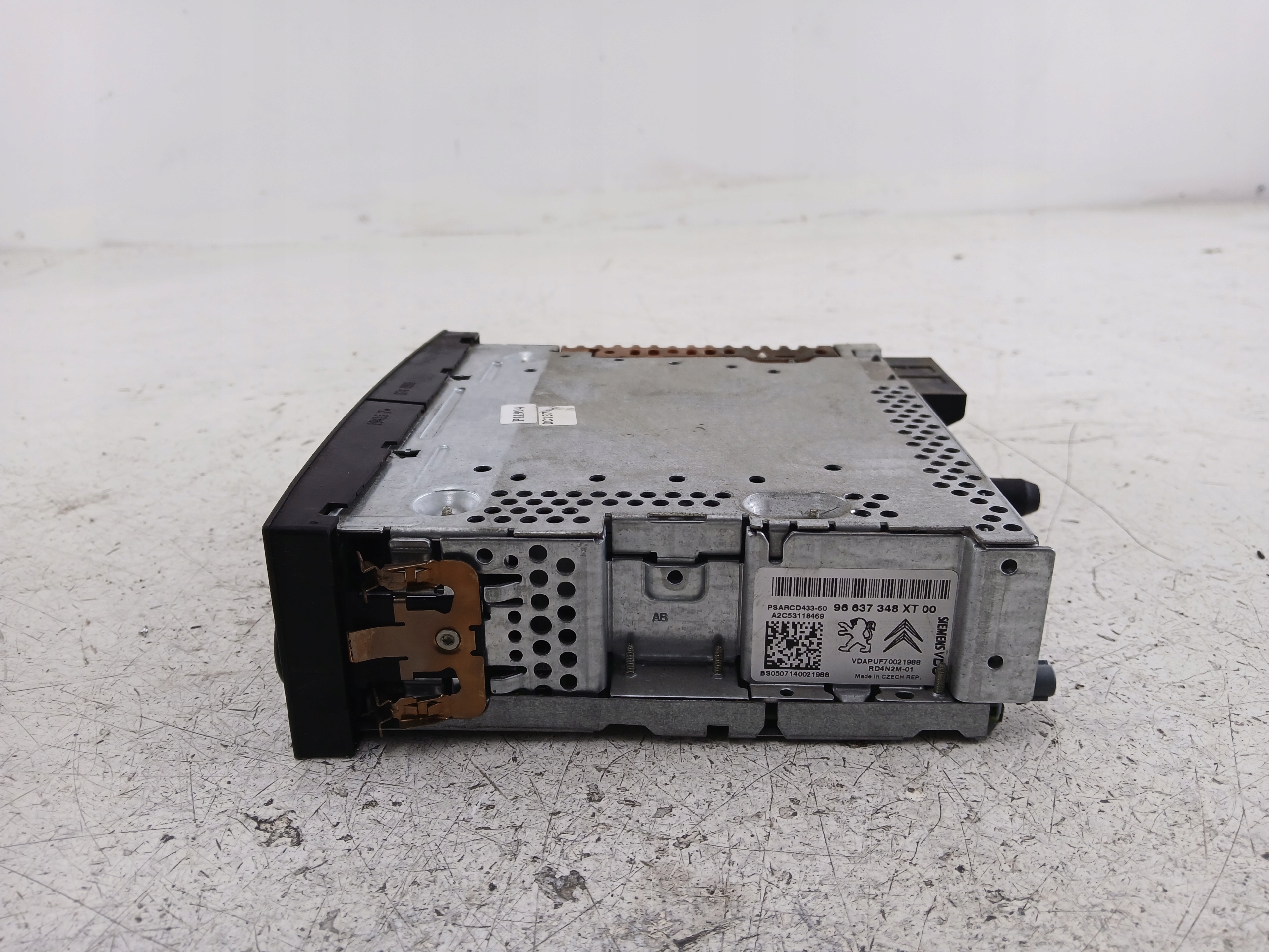 Dodatkowe zdjęcie używanej części: CITROEN C4 PICASSO I RADIO FABRYCZNE CD 96637348XT