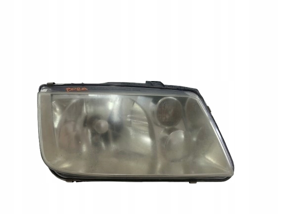 VW BORA LAMPA PRAWA PRZÓD