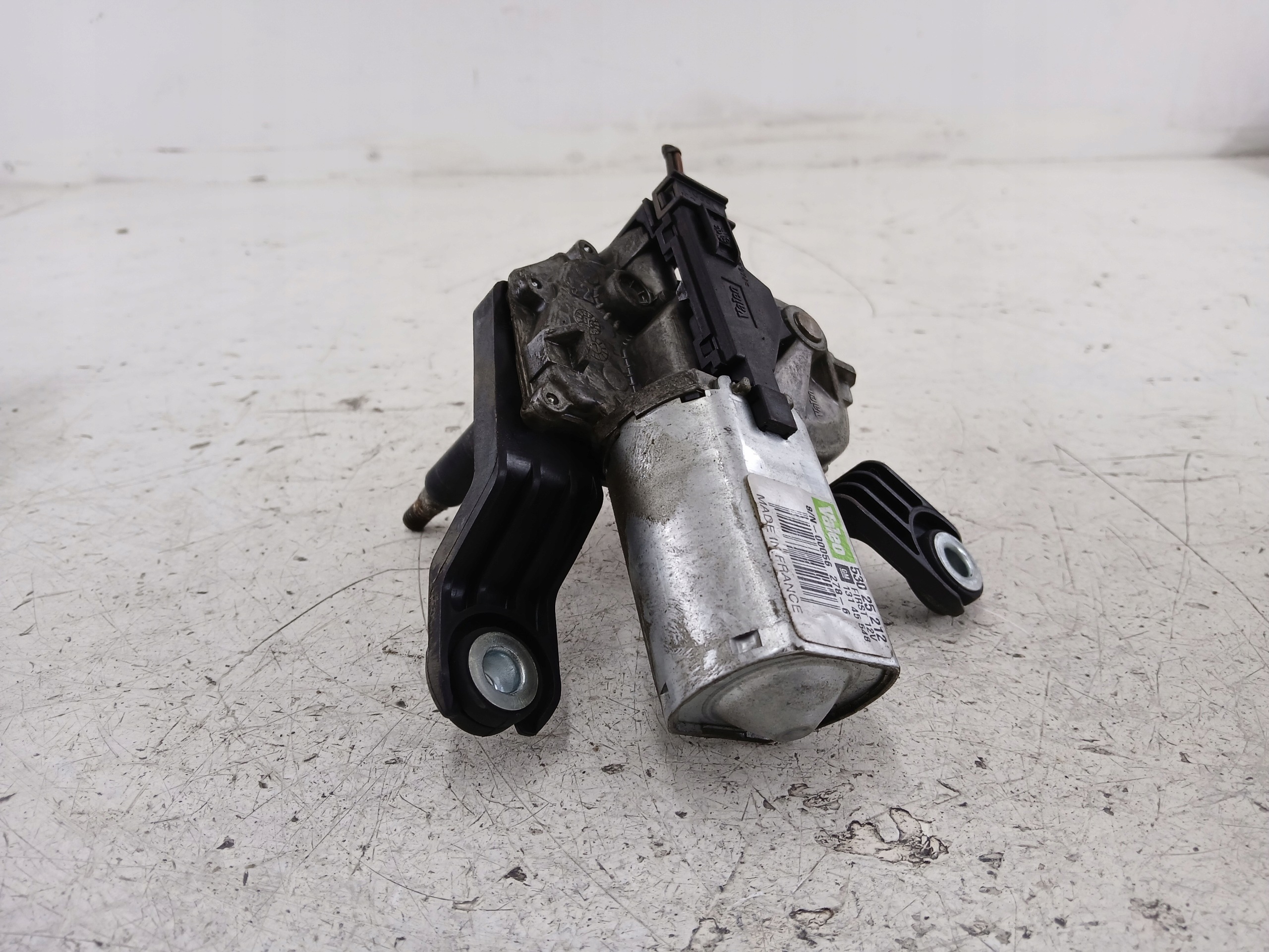 Dodatkowe zdjęcie używanej części: OPEL ZAFIRA B MECHANIZM WYCIERACZKI TYŁ 13145548