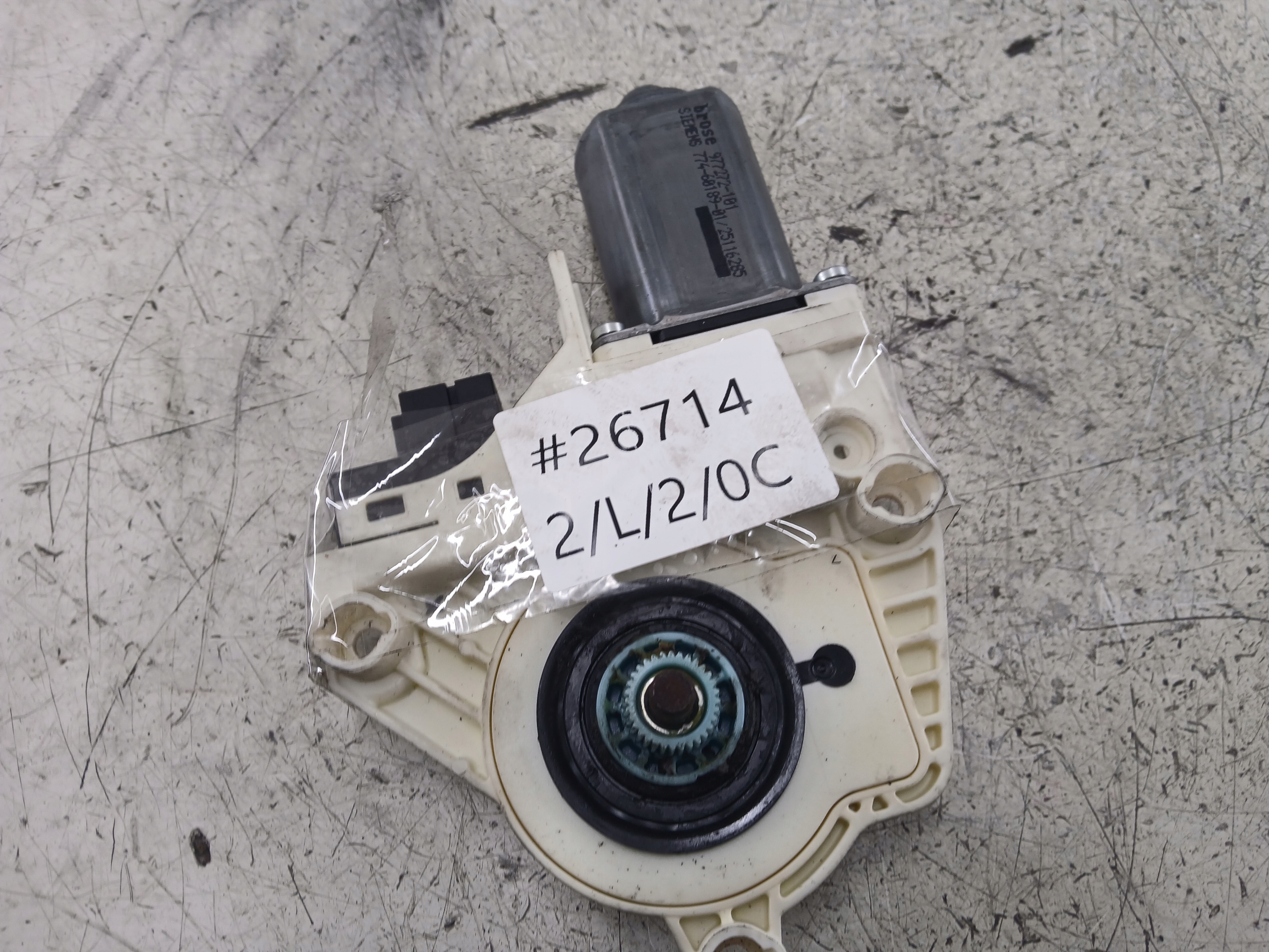 AUDI A6 C6 KOMBI SILNICZEK SZYBY PRAWY PRZÓD 4F0959802D - zdjęcie 6