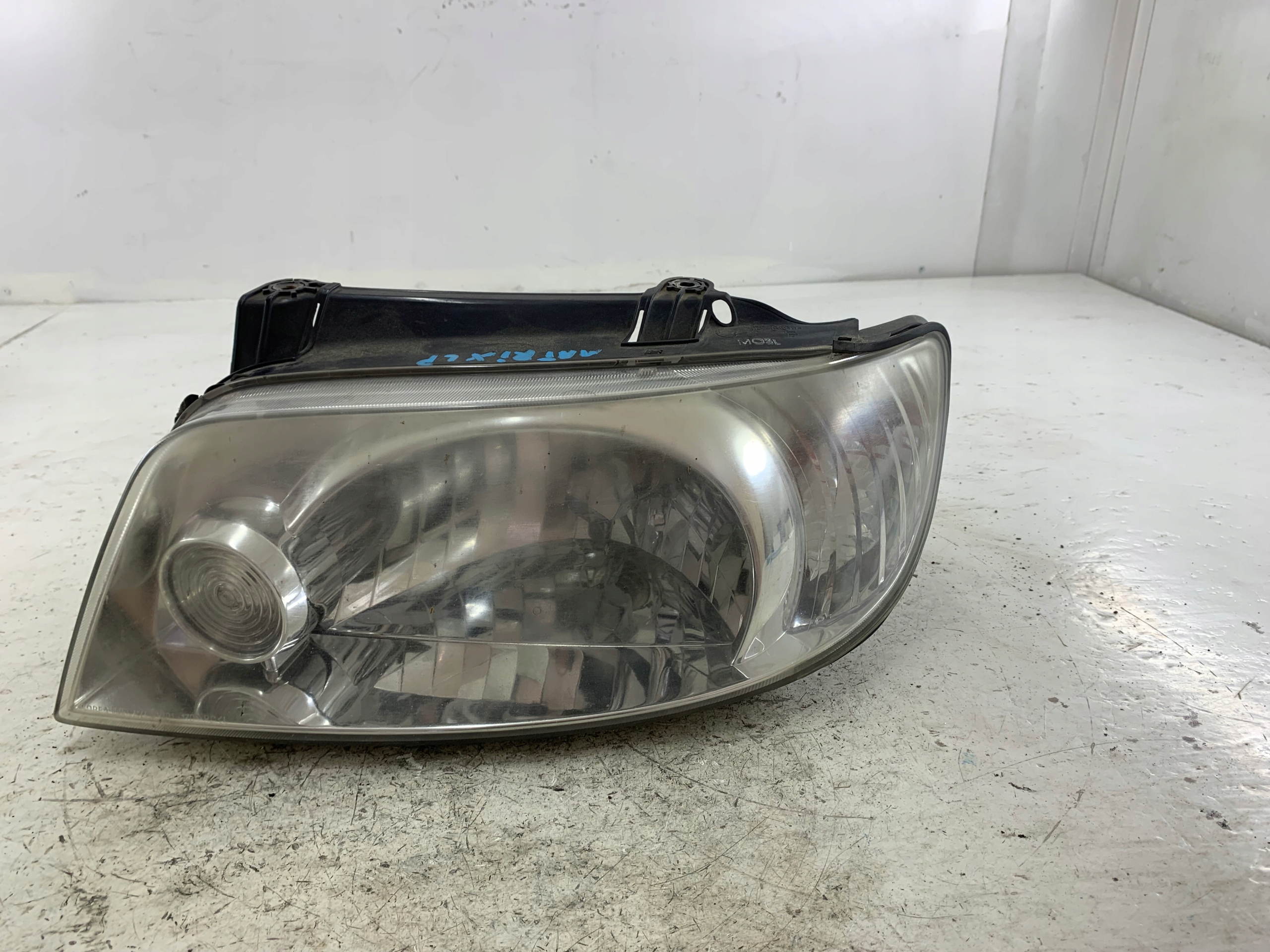 Dodatkowe zdjęcie używanej części: HYUNDAI MATRIX I LAMPA LEWA PRZÓD