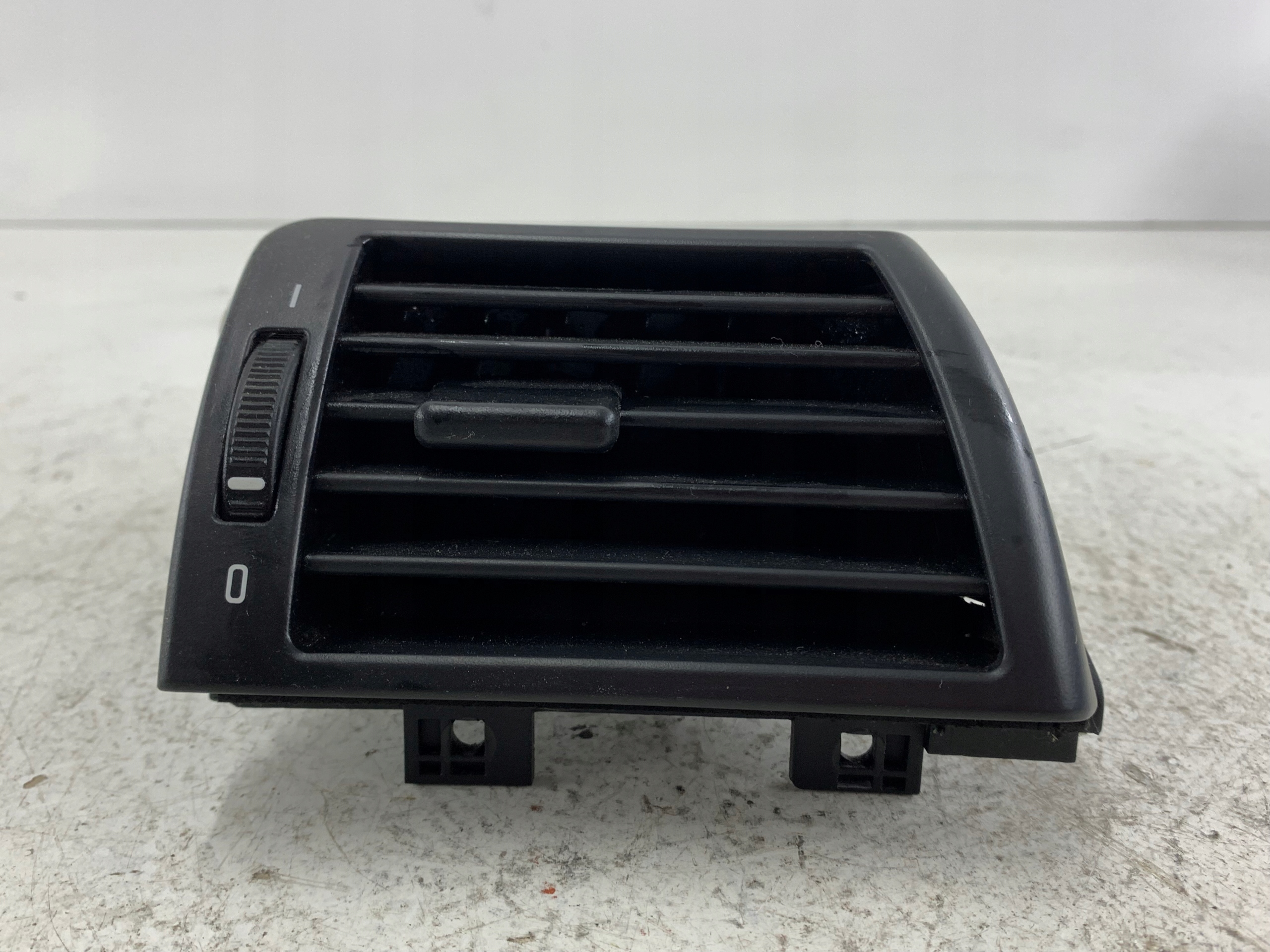 BMW E46 KRATKA NAWIEWU PRAWA 8361898 - zdjęcie 3