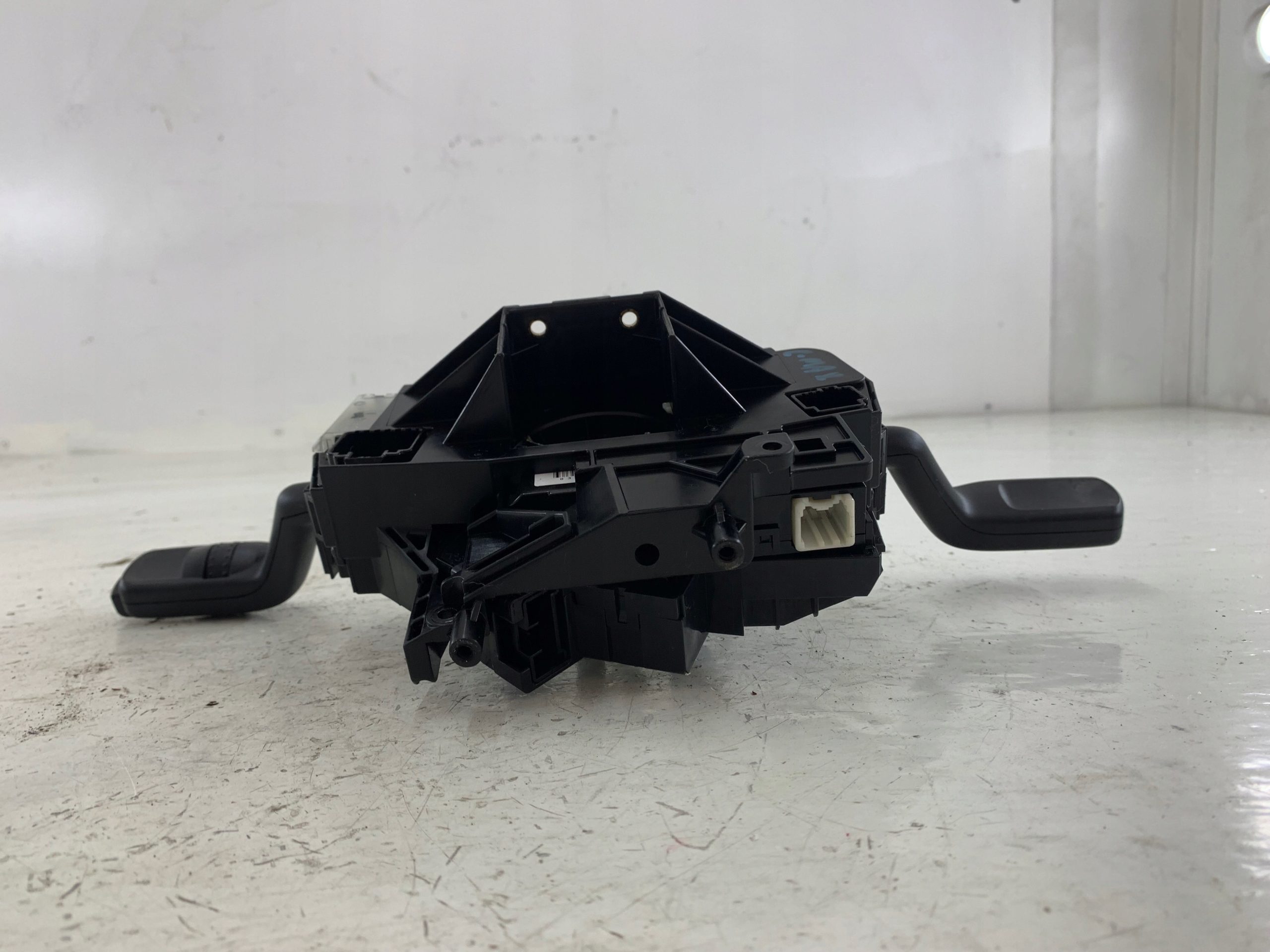 Dodatkowe zdjęcie używanej części: FORD FOCUS MK2 C MAX MK1 PRZEŁĄCZNIK ZESPOLONY