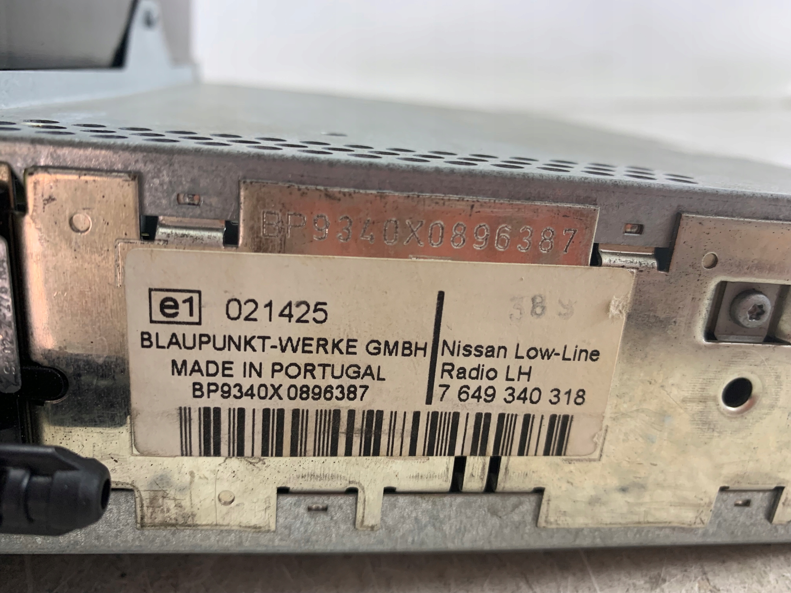 Dodatkowe zdjęcie używanej części: NISSAN PRIMERA P11 RADIO RADIOODTWARZACZ