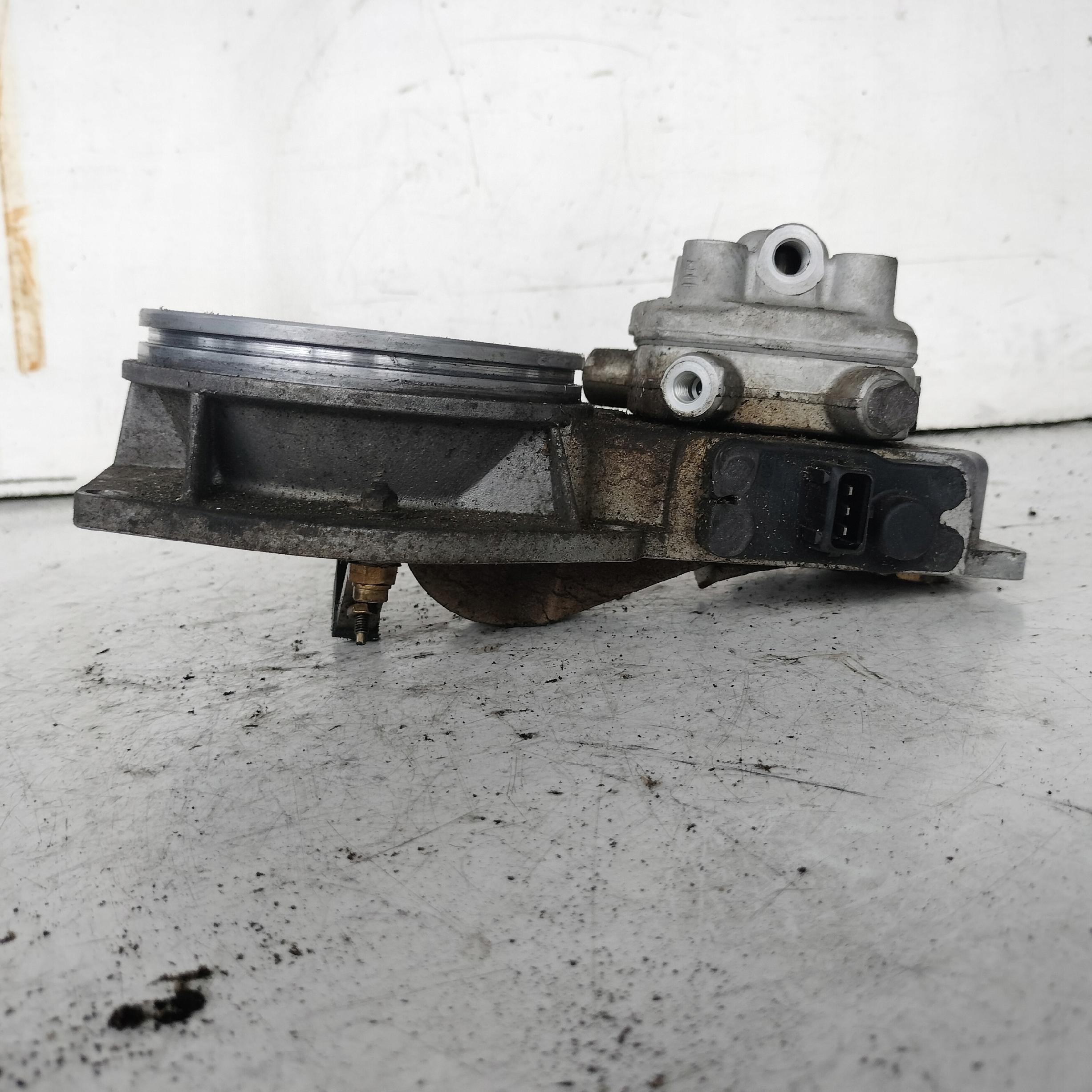 AUDI 80 B3 1.8 ROZDZIELACZ PALIWA 026133353 BOSCH - zdjęcie 5
