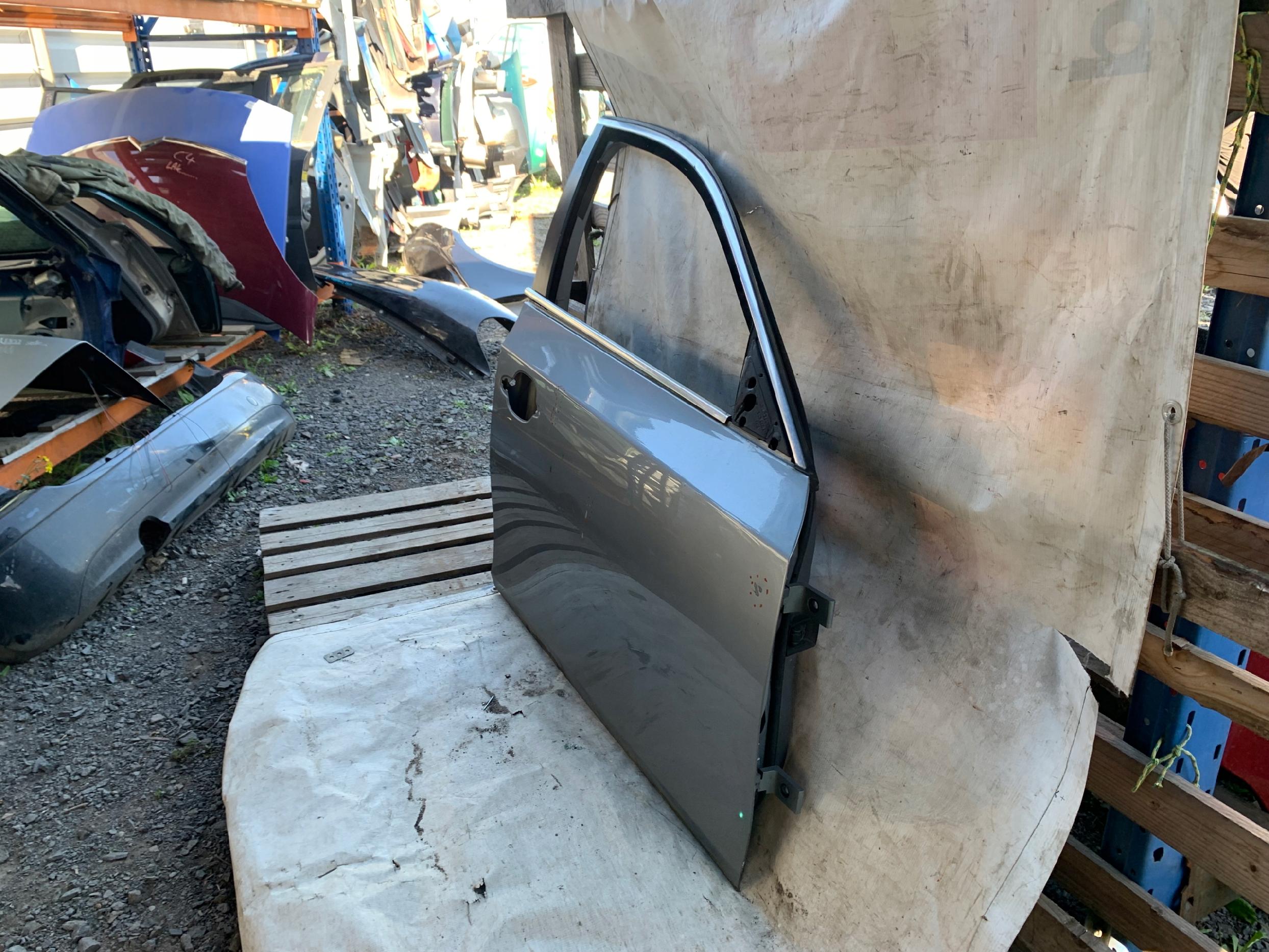 Dodatkowe zdjęcie używanej części: BMW E60 E61 DRZWI PRAWY PRZÓD SILBERGRAU METALLIC