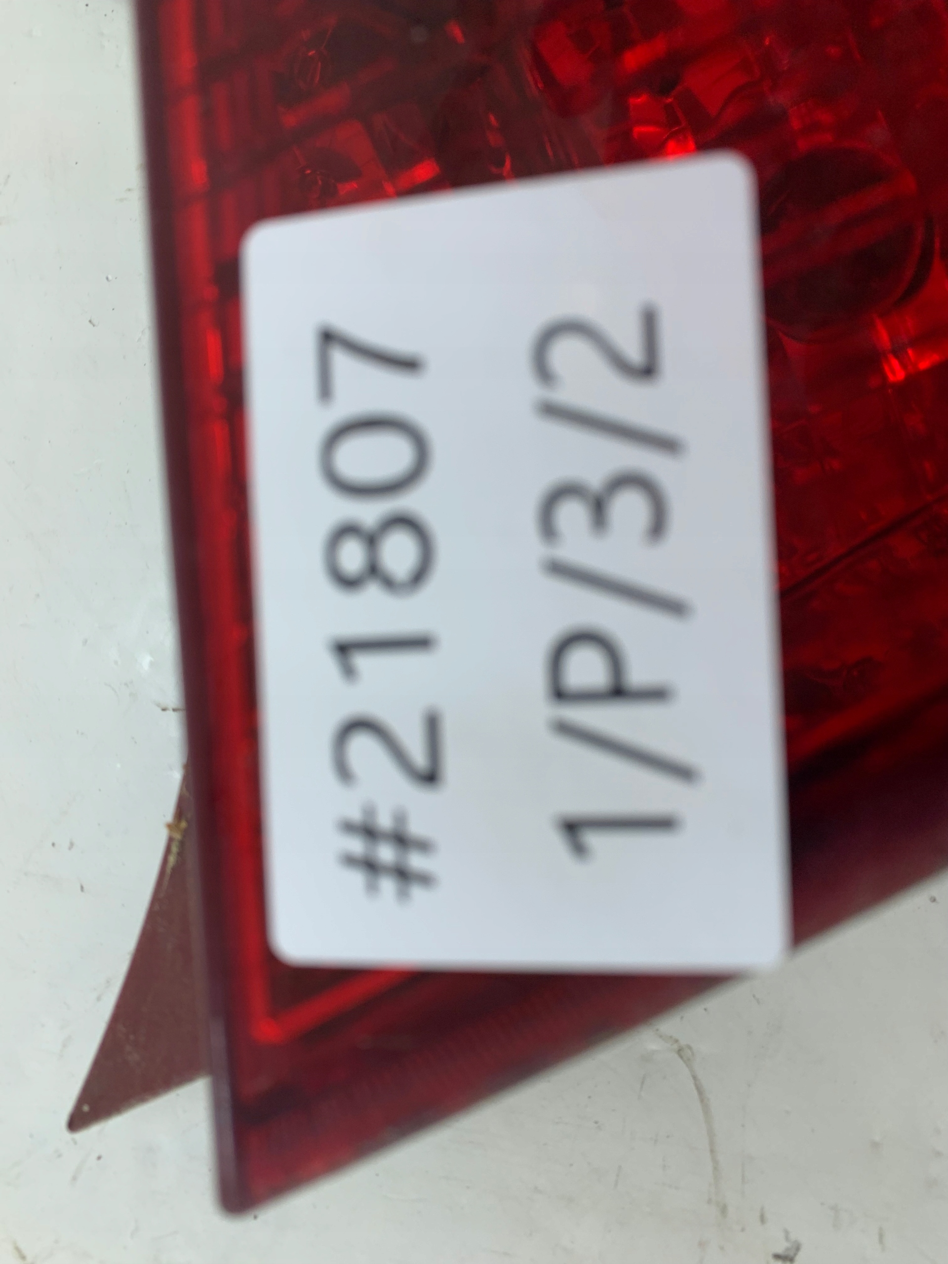 HYUNDAI i10 LAMPA PRAWA TYŁ - zdjęcie 6