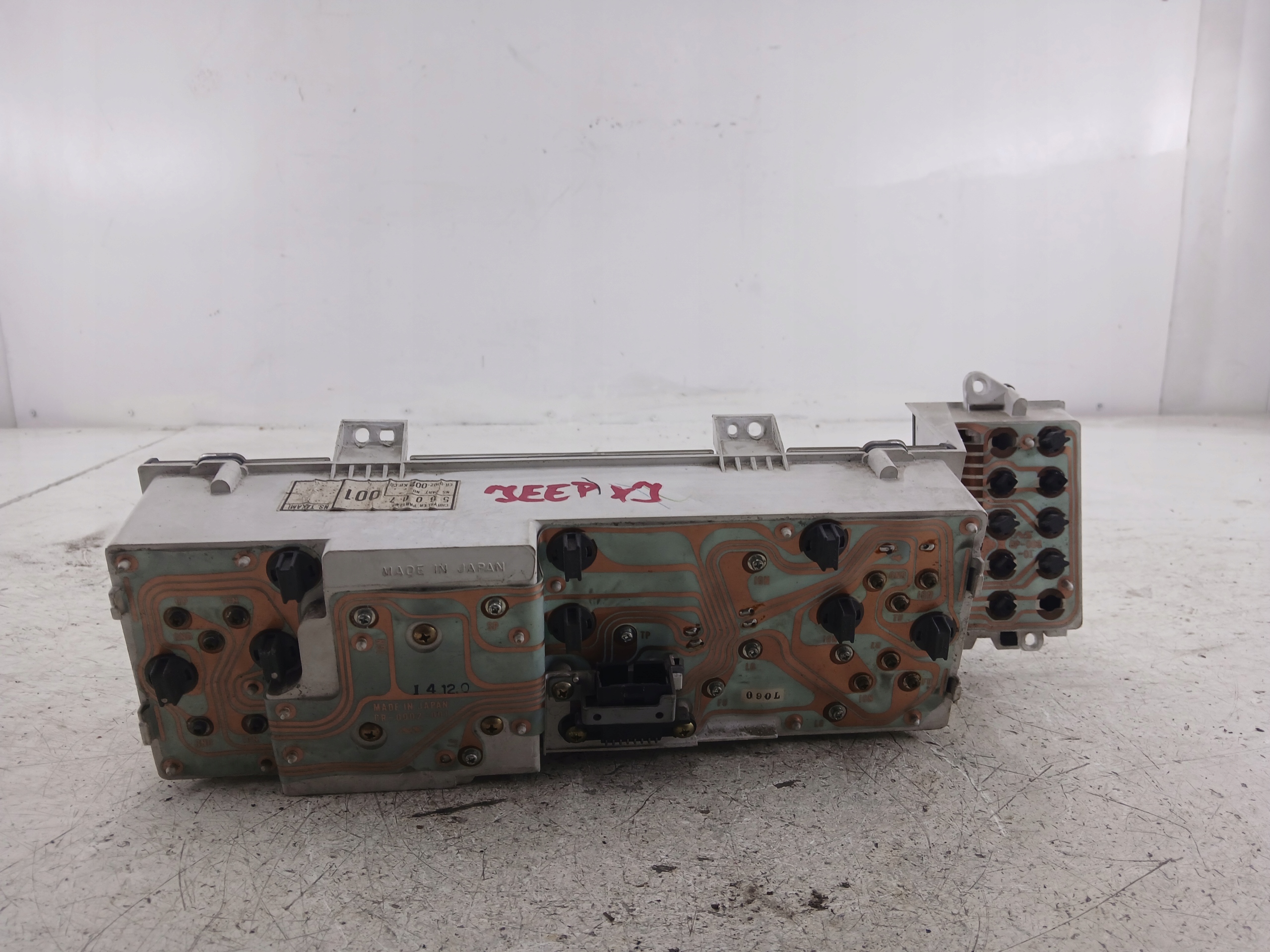 JEEP CHEROKEE XJ 4.0 LICZNIK ZEGARY 56007001 CR-0002-002-K0-C0 - zdjęcie 4