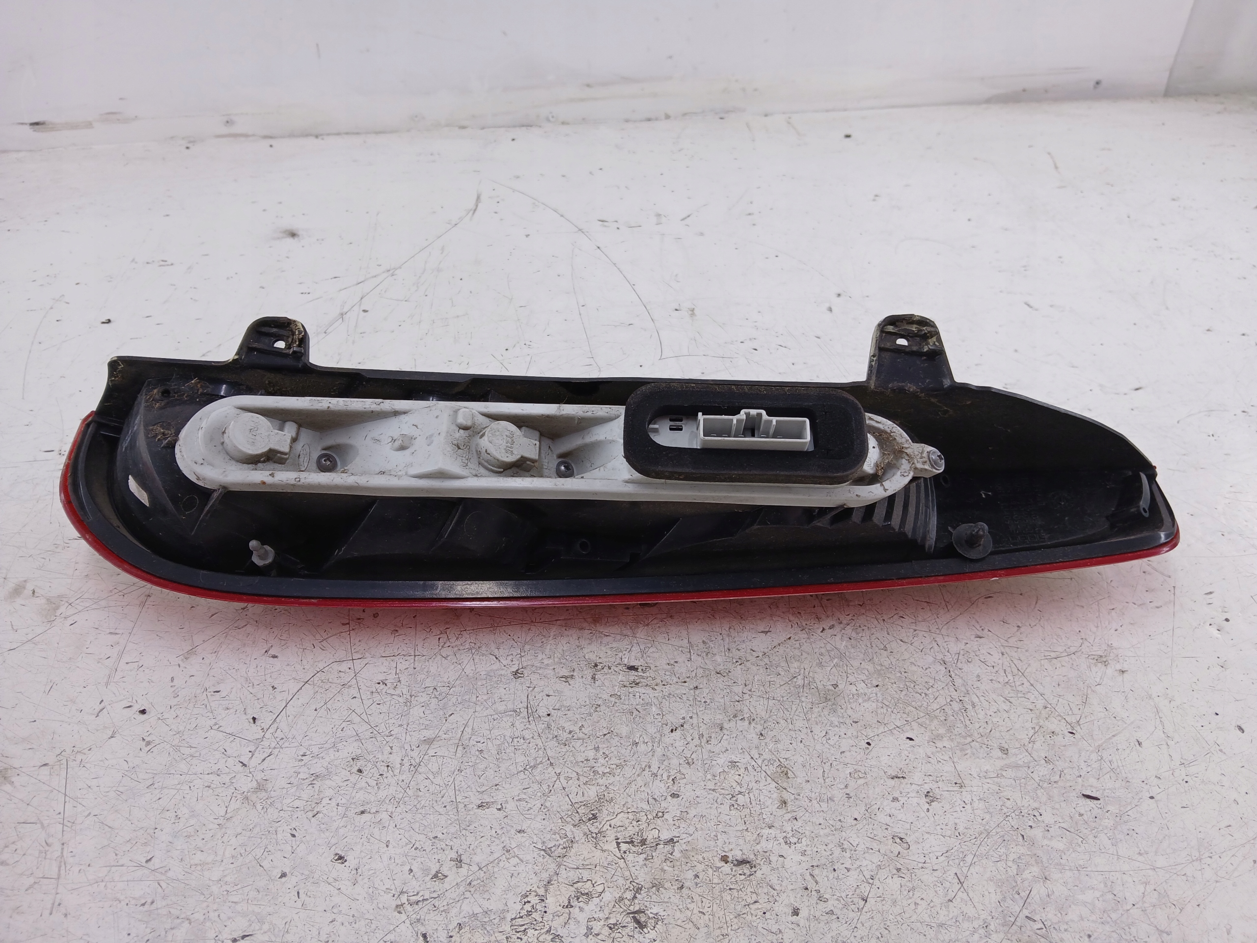Dodatkowe zdjęcie używanej części: FORD FOCUS MK2 LIFT LAMPA LEWA TYŁ KOMBI
