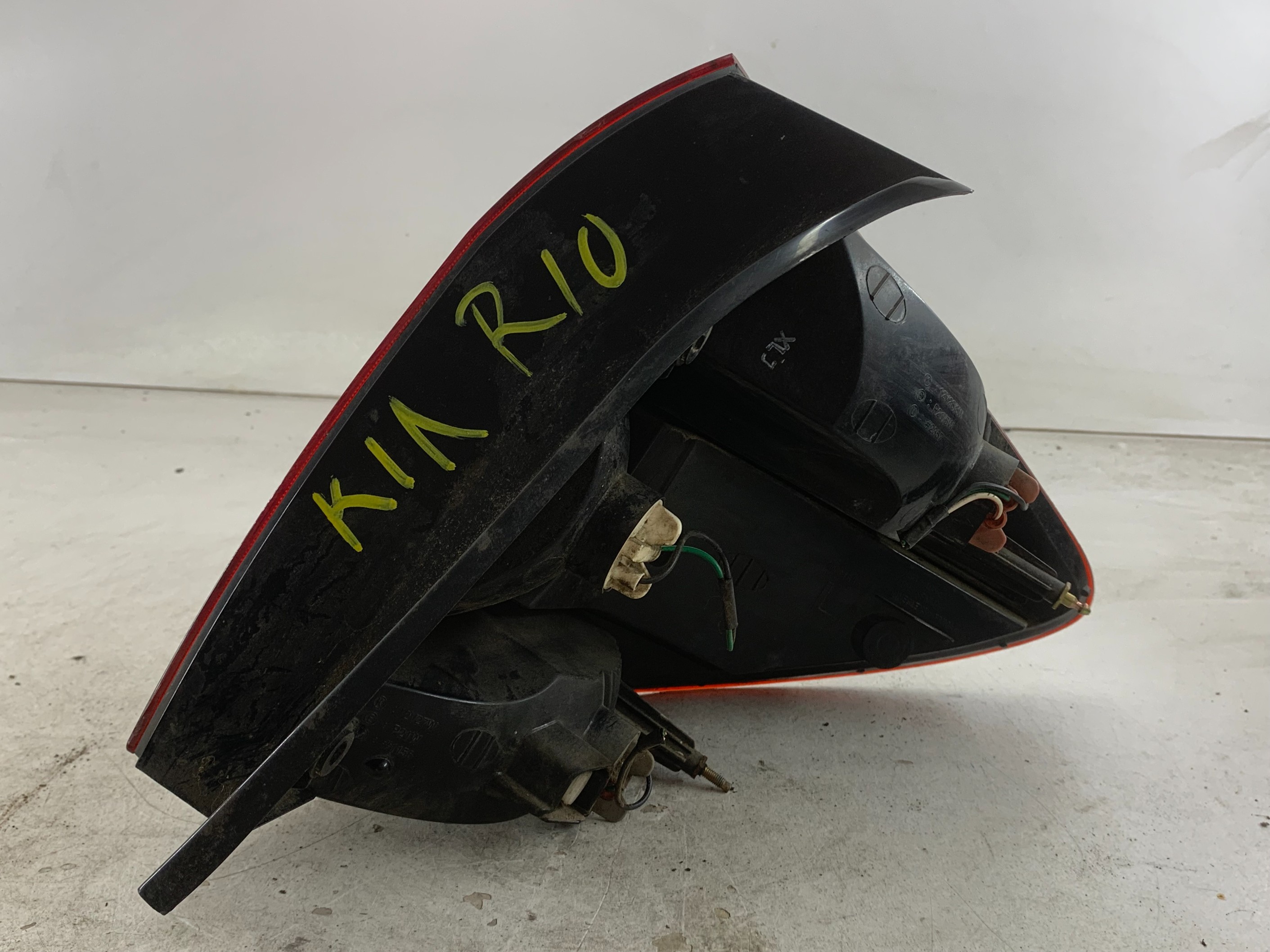 KIA RIO I SEDAN LAMPA TYLNA LEWA LEWY TYŁ 92401FD0 - zdjęcie 3