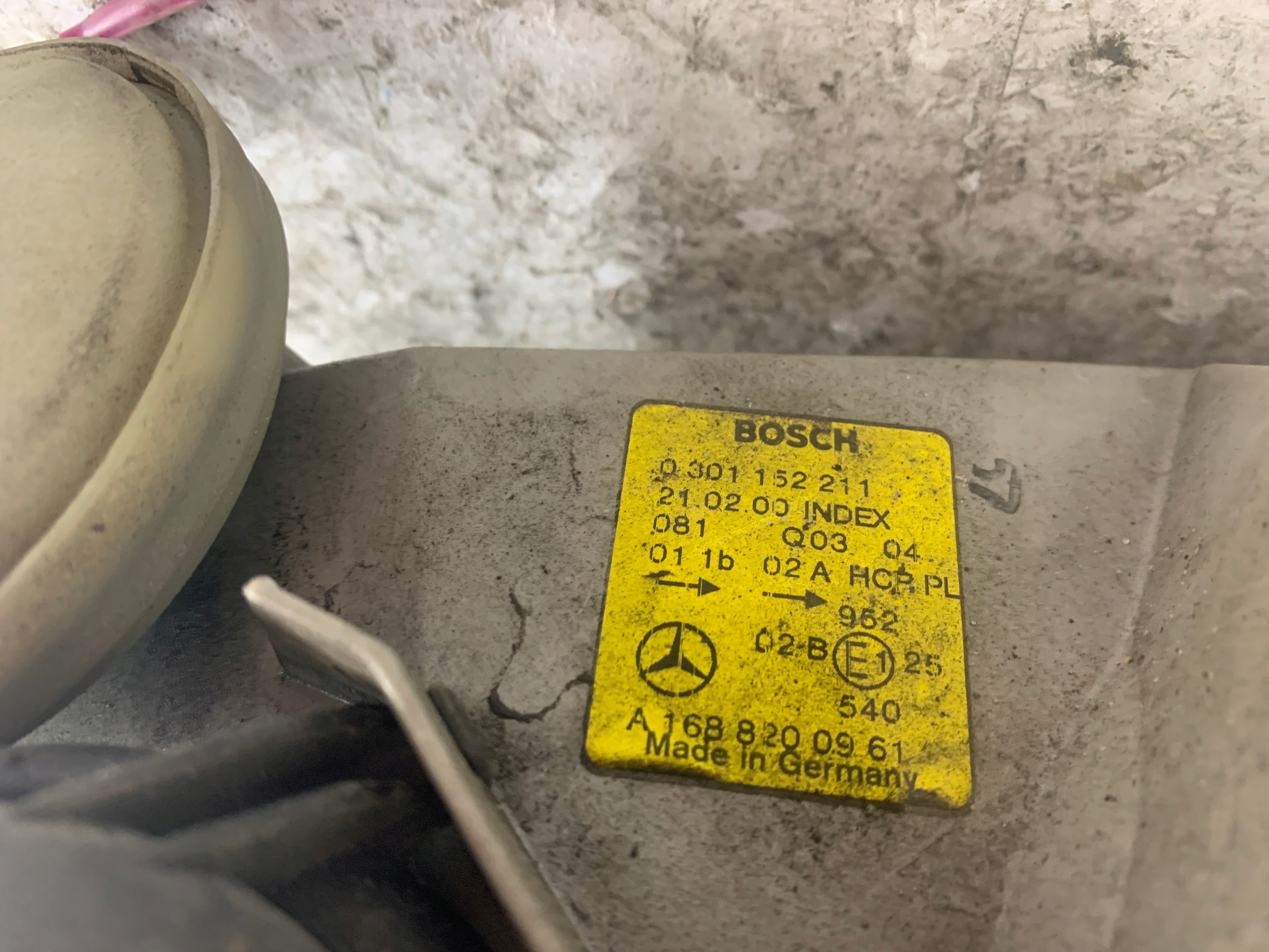 Dodatkowe zdjęcie używanej części: MERCEDES W168 LAMPA LEWA PRZÓD A1688200961