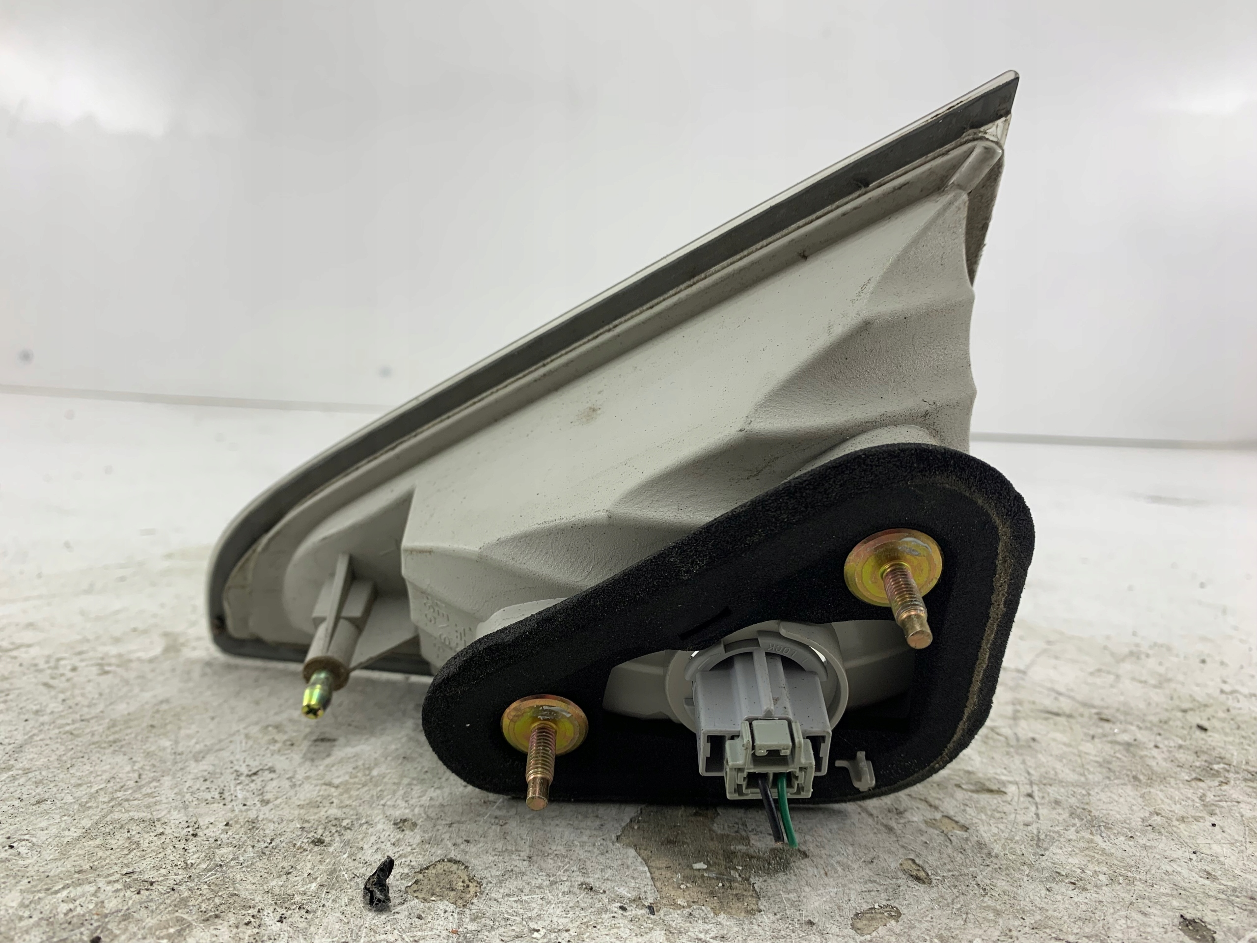 Dodatkowe zdjęcie używanej części: HONDA STREAM I LIFT LAMPA PRAWA TYŁ KLAPA
